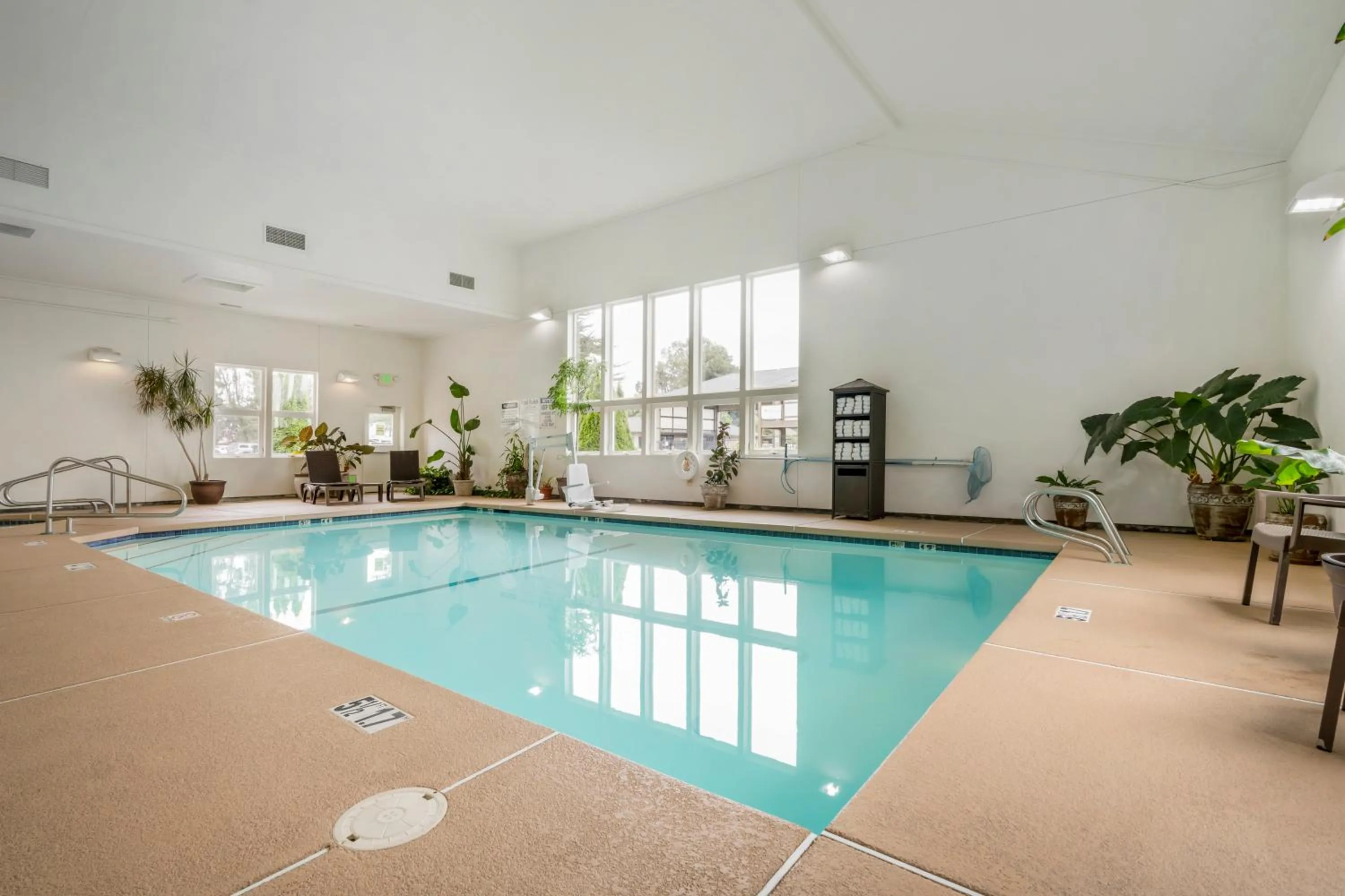Pool view in Comfort Inn Arcata