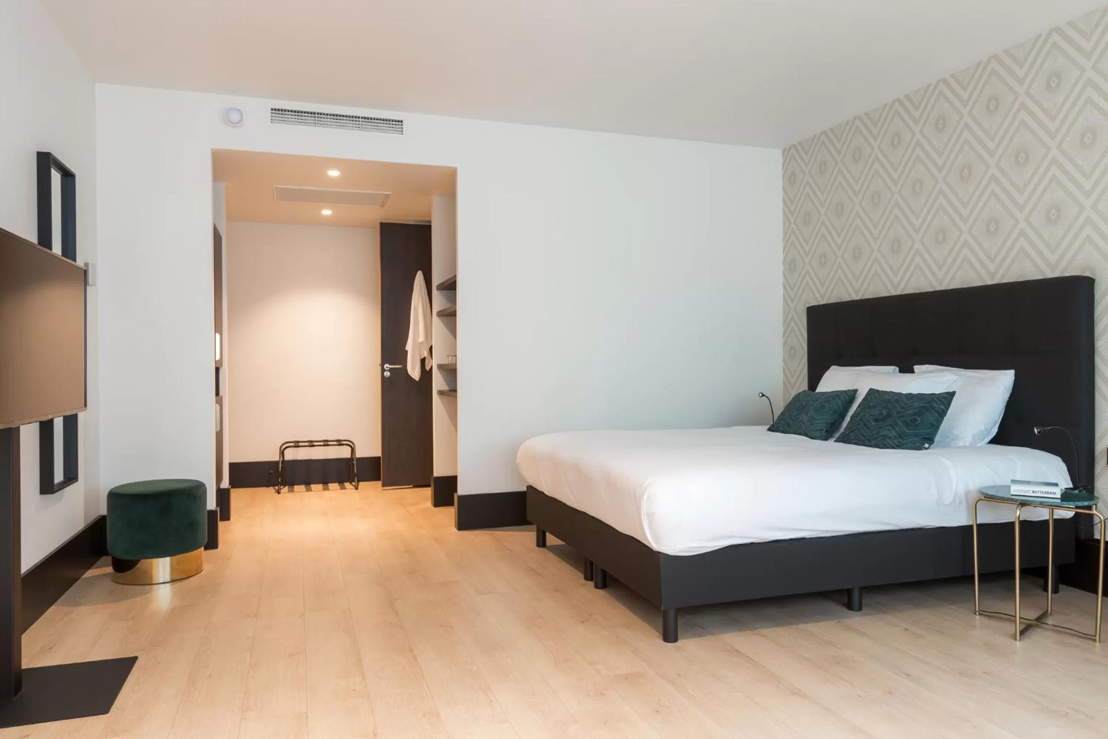 Comfort Double Room Plus in The James Rotterdam