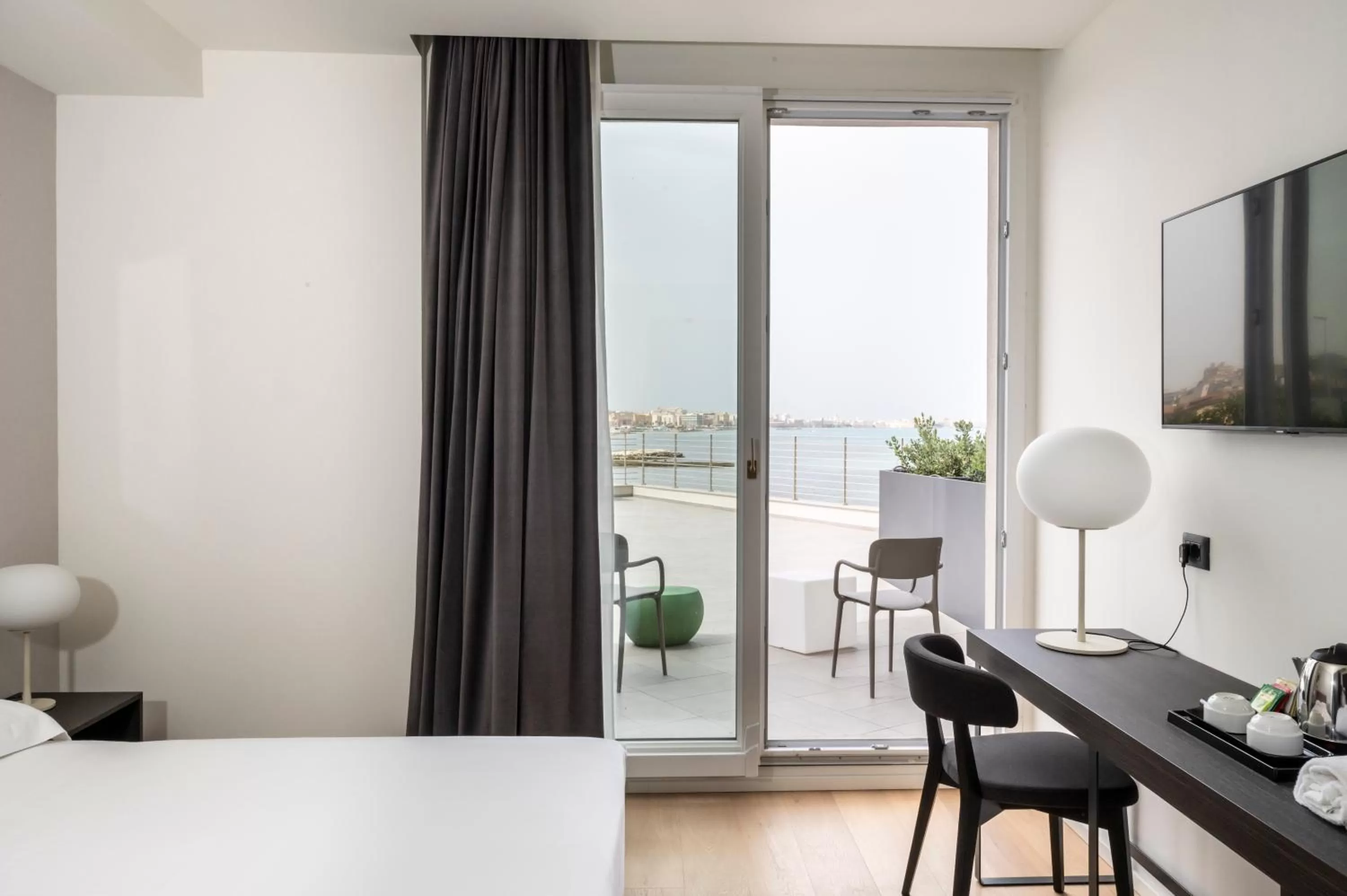 Double or Twin Room with Terrace in Hotel Punta Tipa