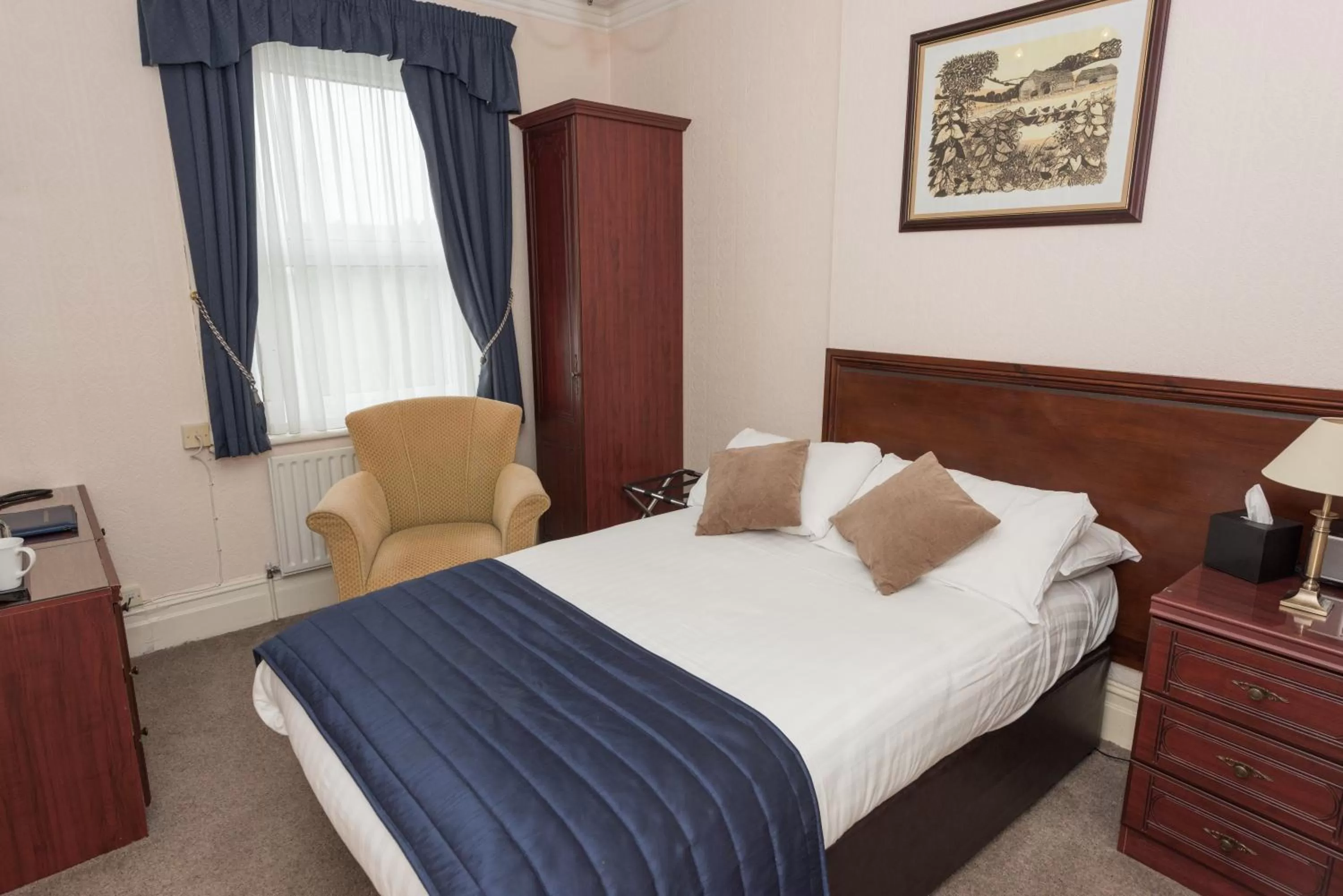Single Room in Devonshire Park Hotel