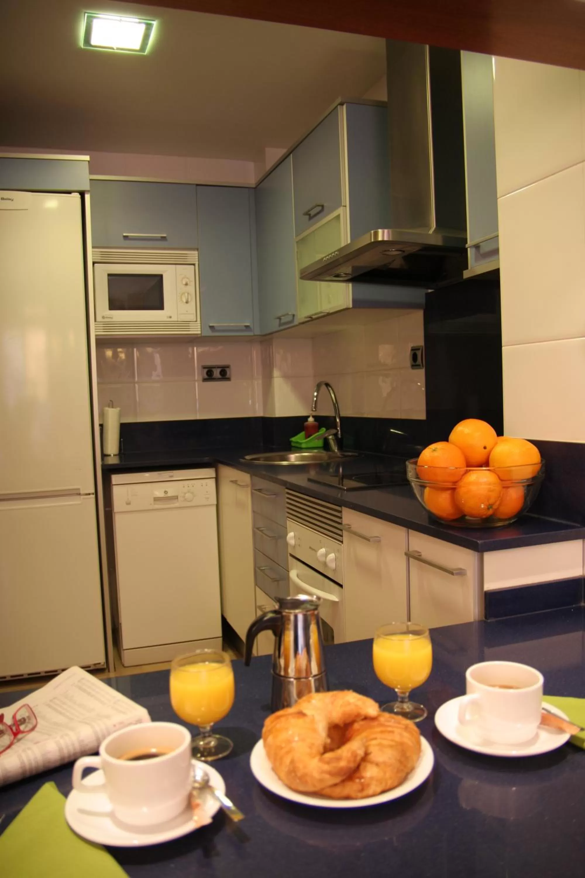 Two-Bedroom Apartment (3 Adults) in Apartaments Independencia