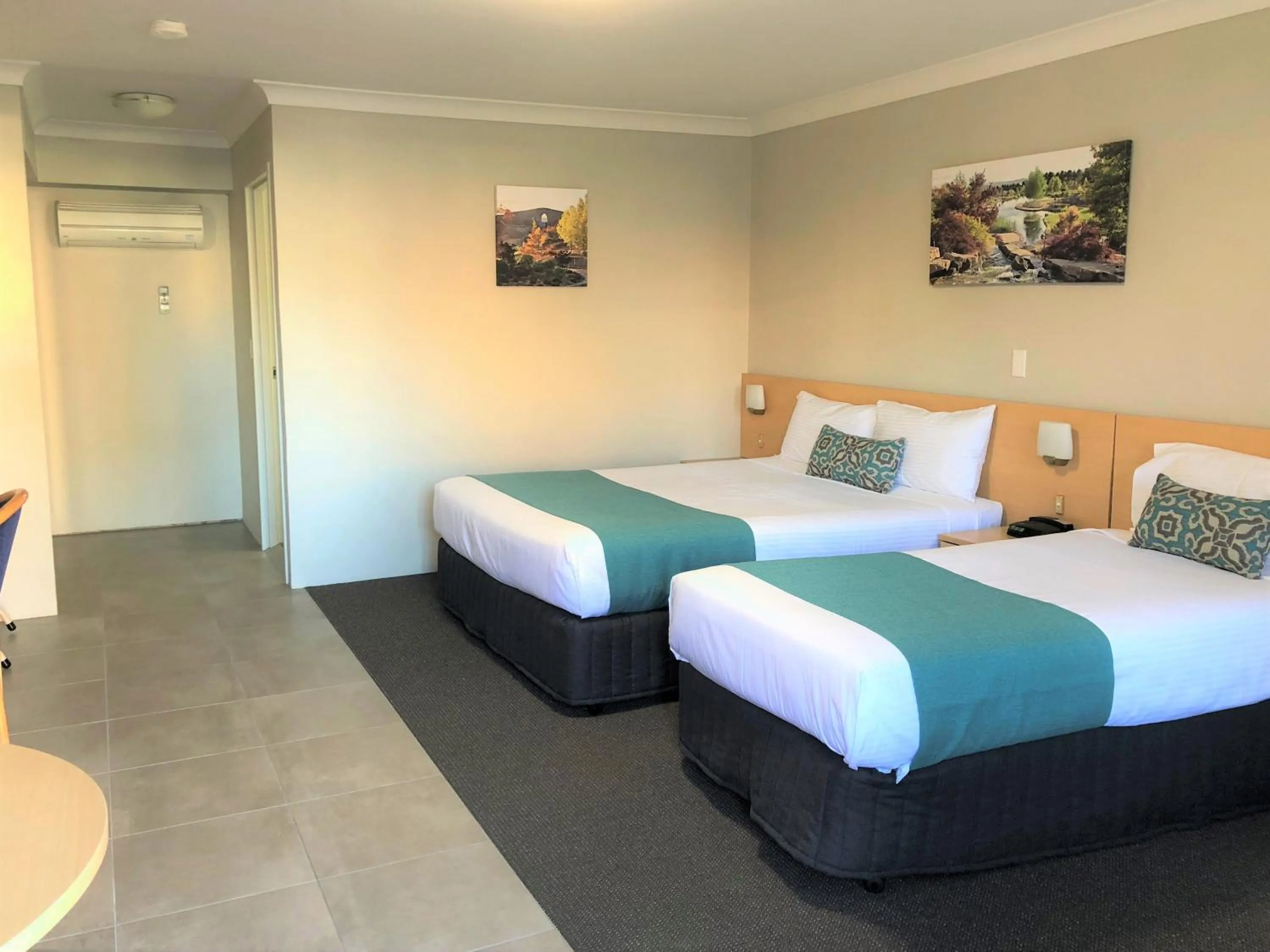 Deluxe Double or Twin Room in Bathurst Motor Inn