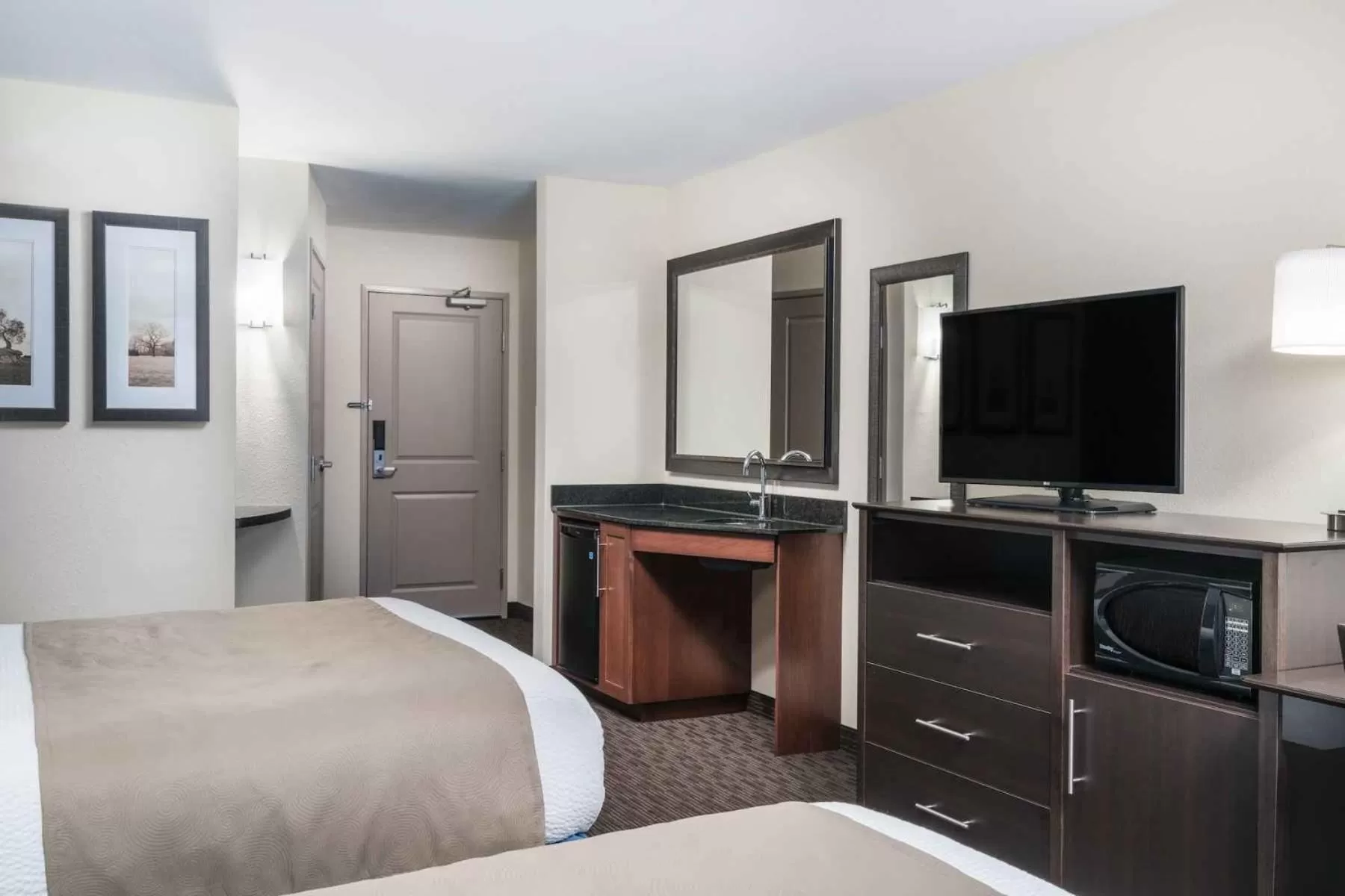 Queen Room with Two Queen Beds - Mobility Access/Non-Smoking in AmericInn by Wyndham Windom