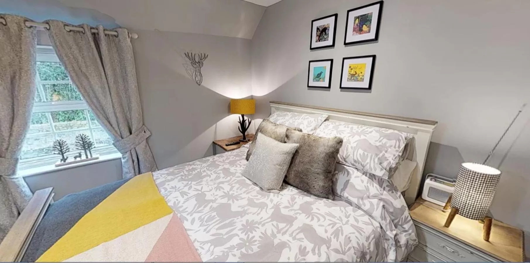 King Room in The Horse Inn Hurst