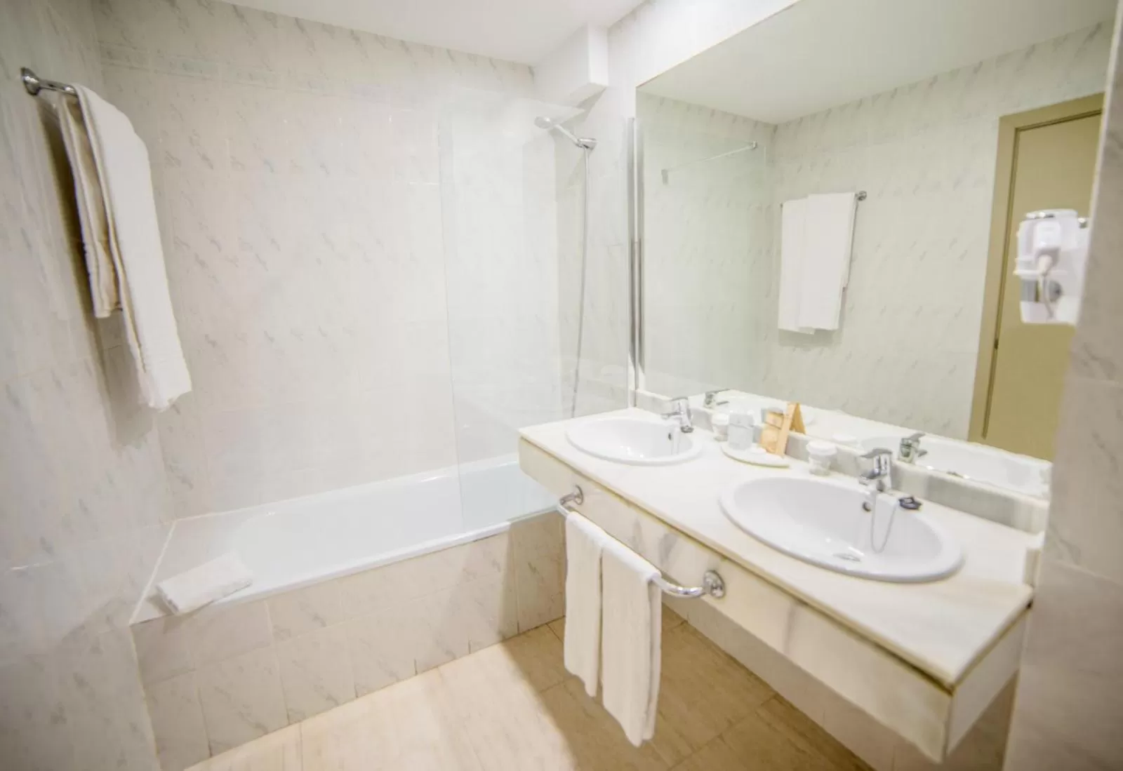 Standard Single Room in Hotel Beatriz Playa & Spa