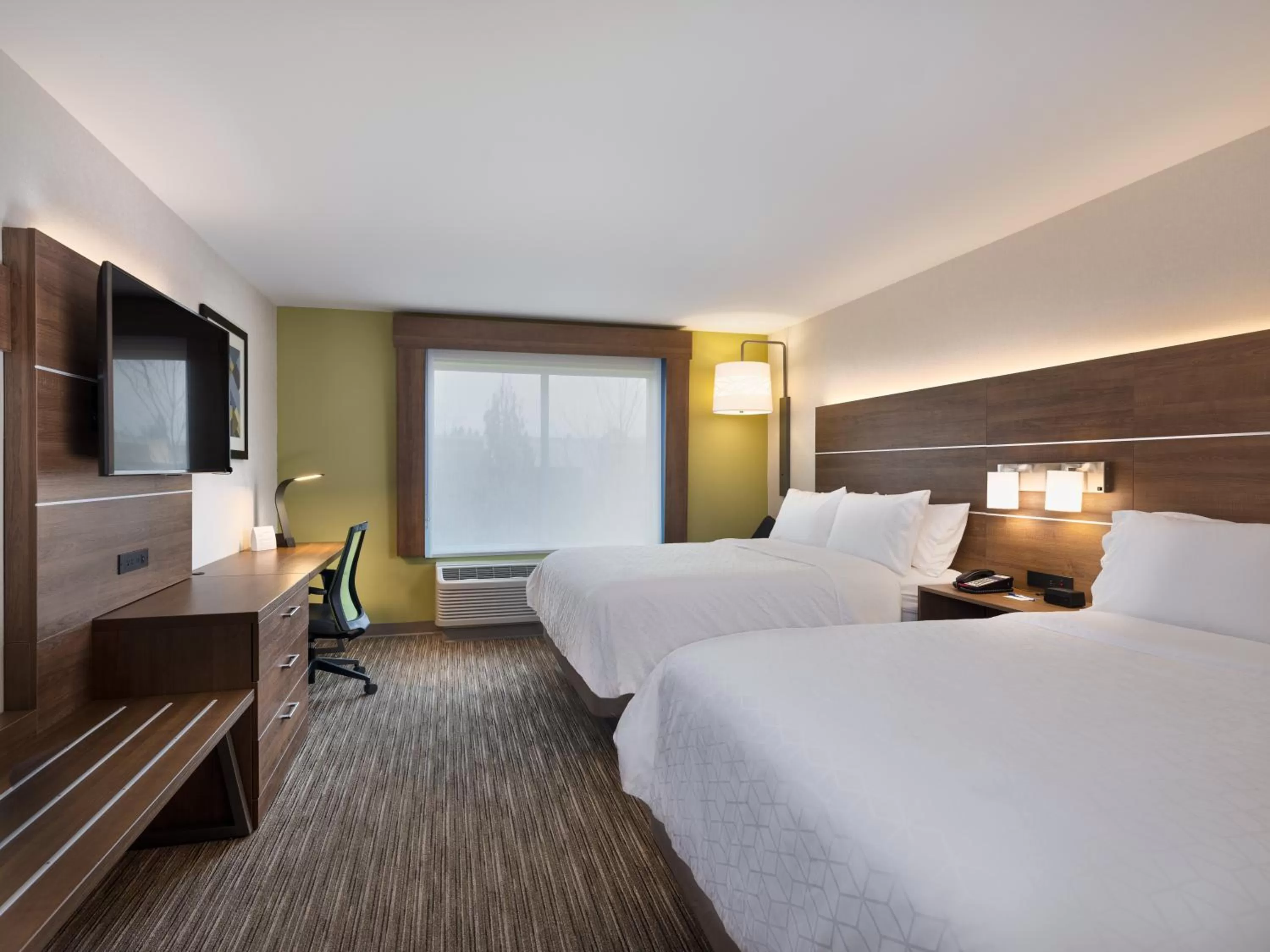 Twin Room - Mobility Access in Holiday Inn Express & Suites Salem North - Keizer by IHG