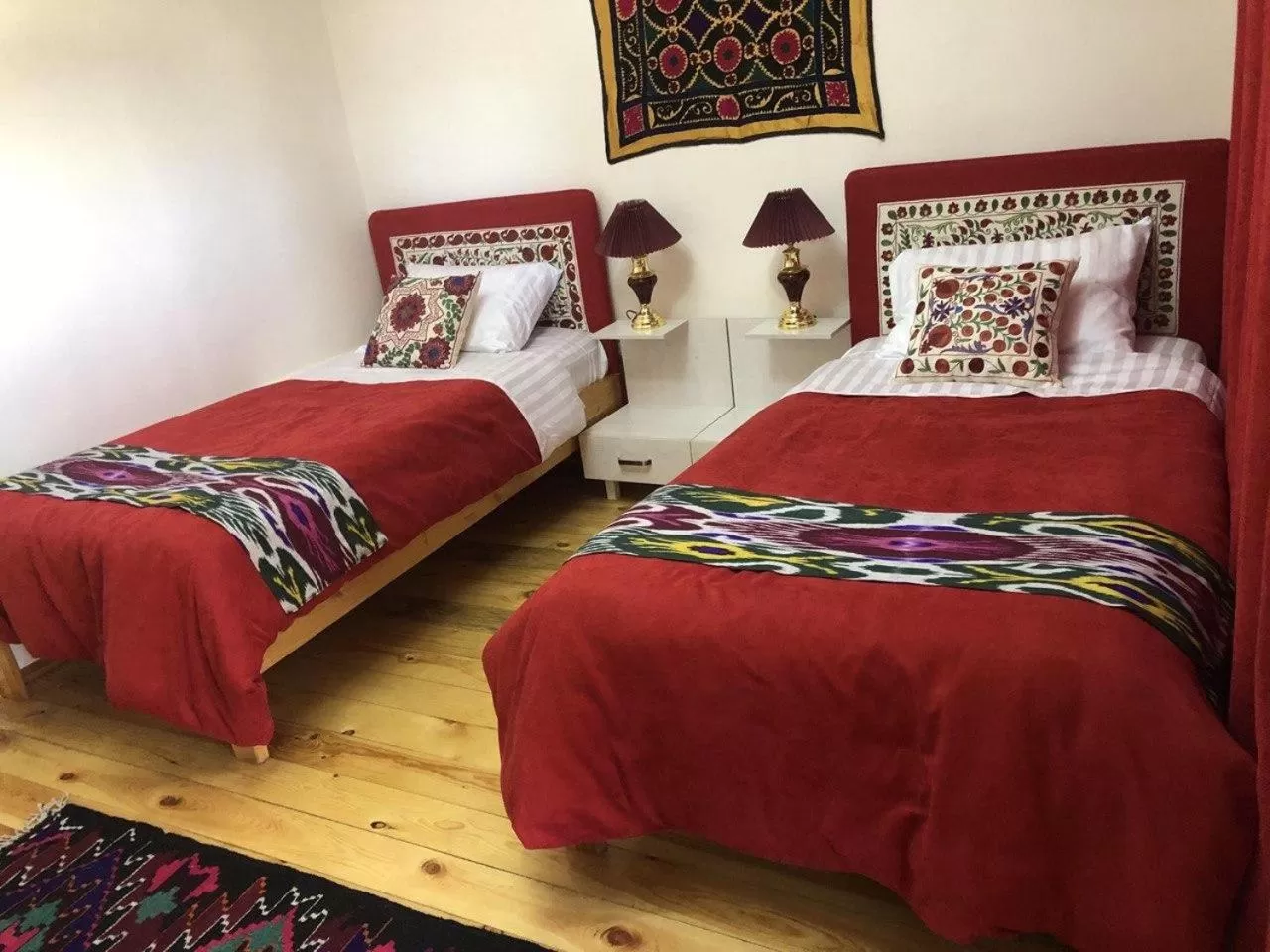 Twin Room with Bathroom in Guest House Marokand