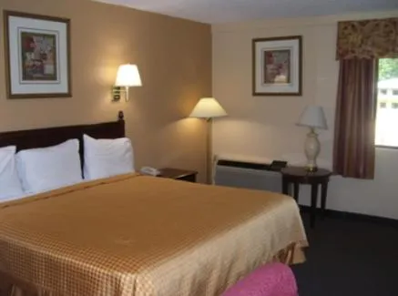 King Room in Americas Best Value Inn Smithfield