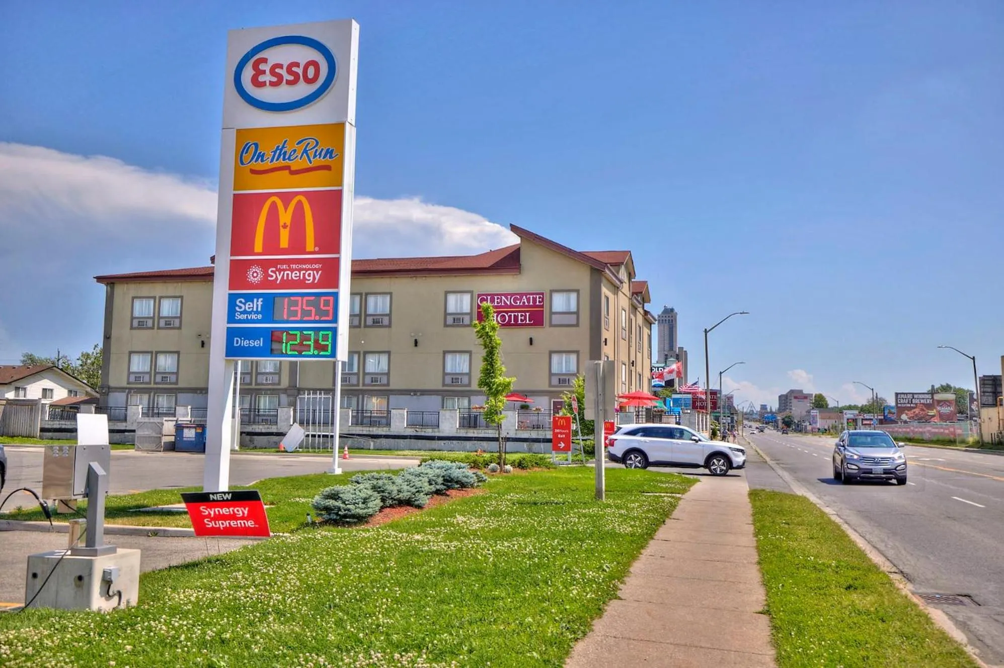 The Glengate Hotel & Suites