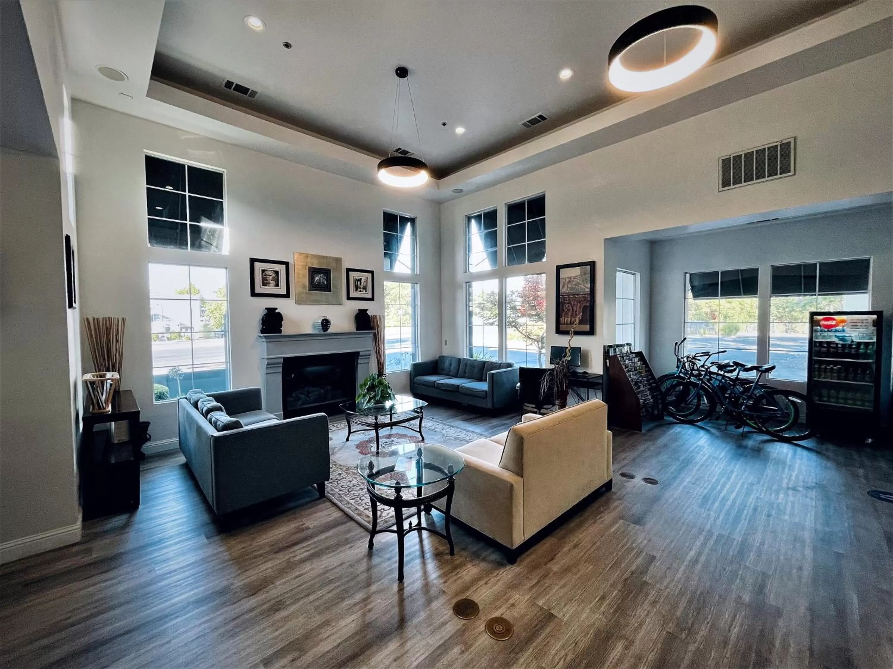 University Park Inn & Suites, an Ascend Collection Hotel