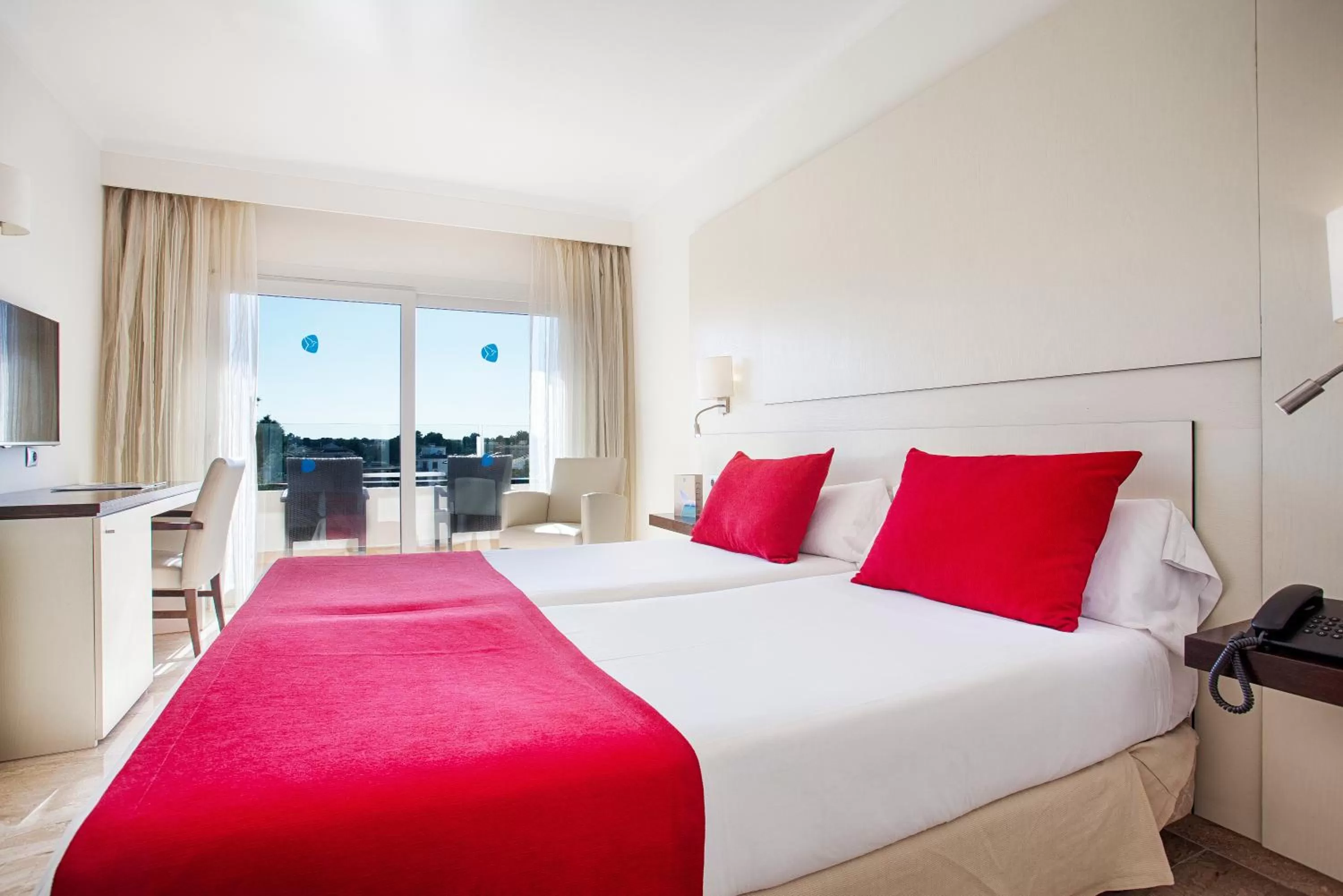 Double Room with Extra Bed (2 Adults + 1 Child) in Grupotel Montecarlo