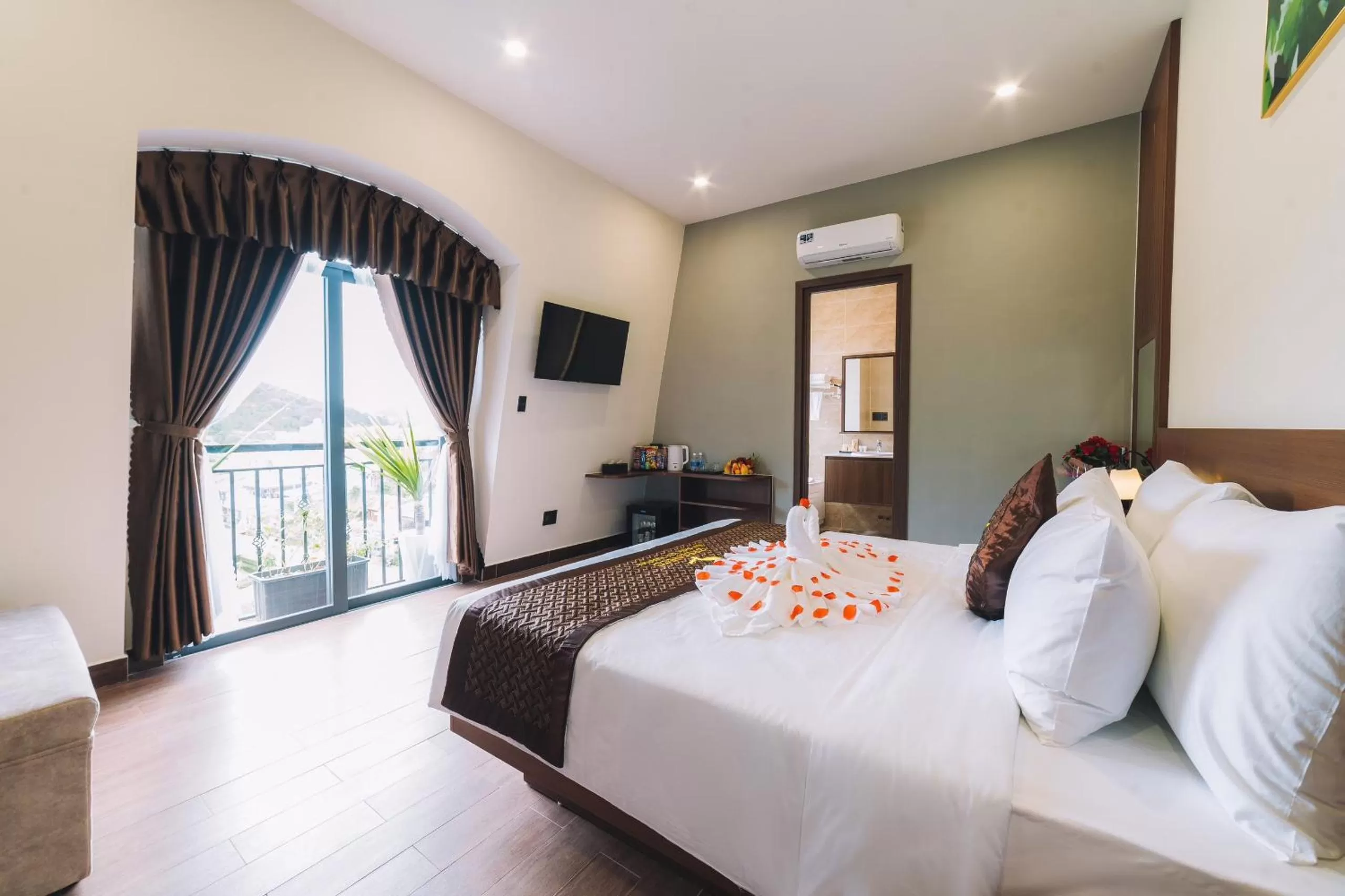 King Suite in GREENECO DA LAT HOTEL - Khách sạn Green Eco Đà Lạt