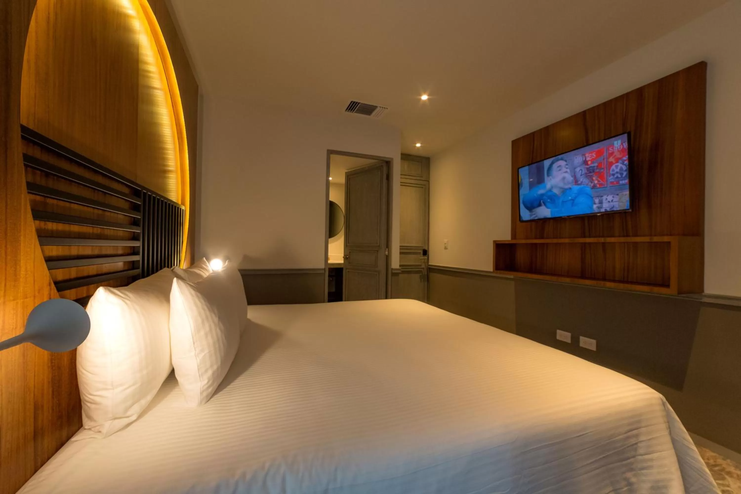 Deluxe Apartment in Singular Joy Vacation Rentals