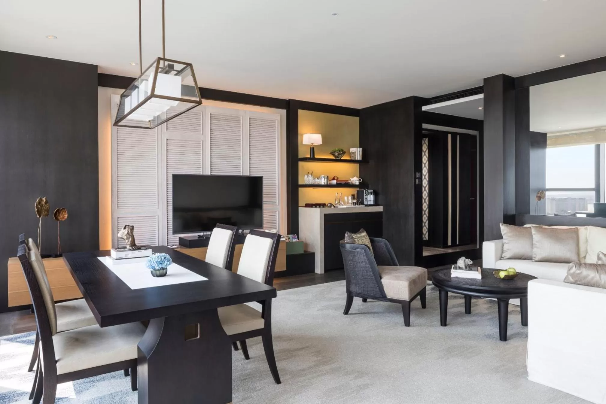 Chaktomuk Suite in Rosewood Phnom Penh