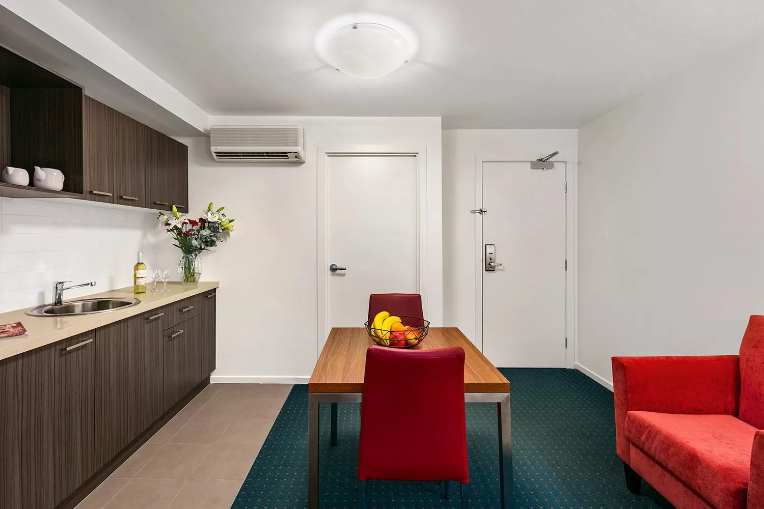 Studio in Melbourne Carlton Central Apartment Hotel Official
