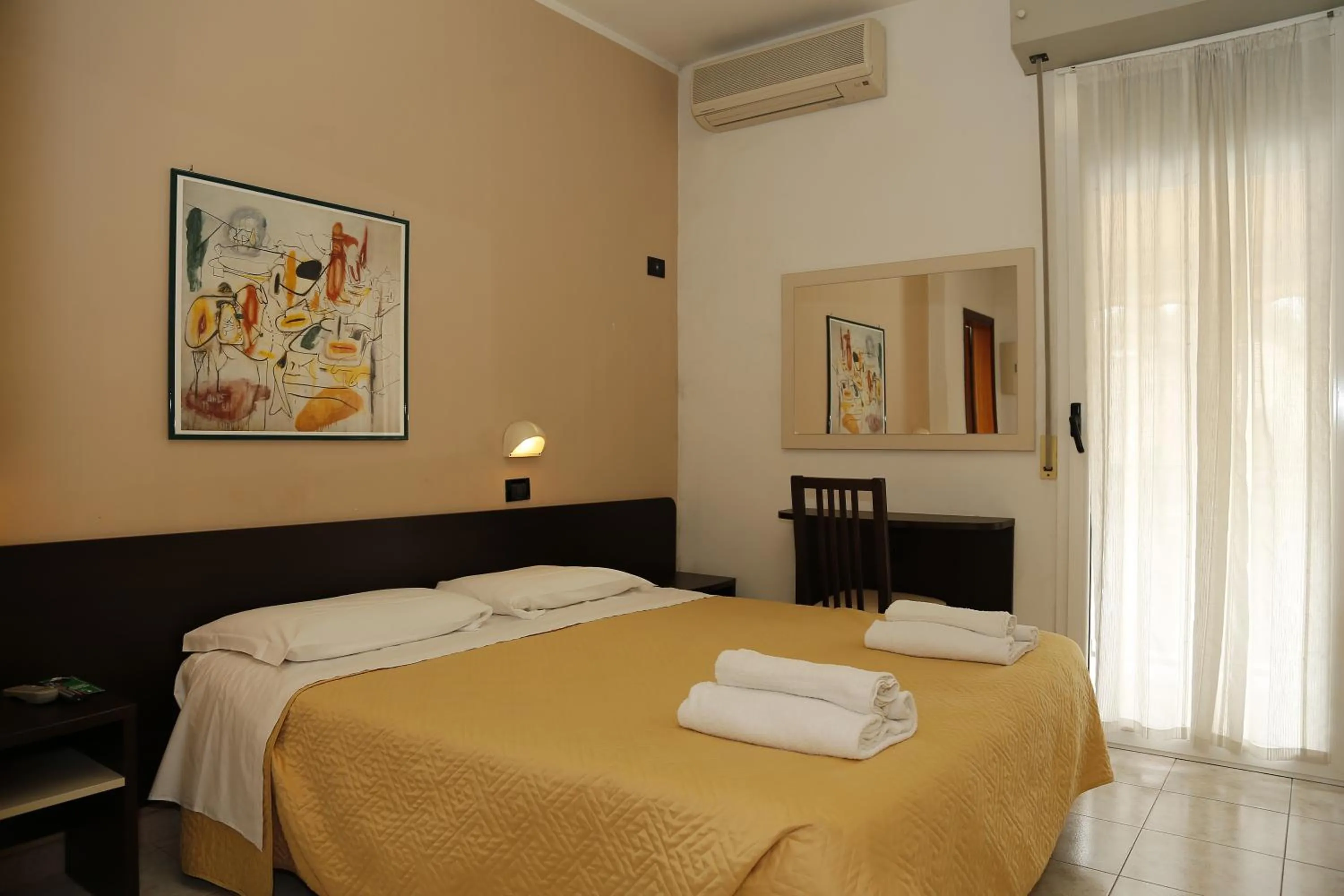 Standard Double or Twin Room in Hotel Villa Dina