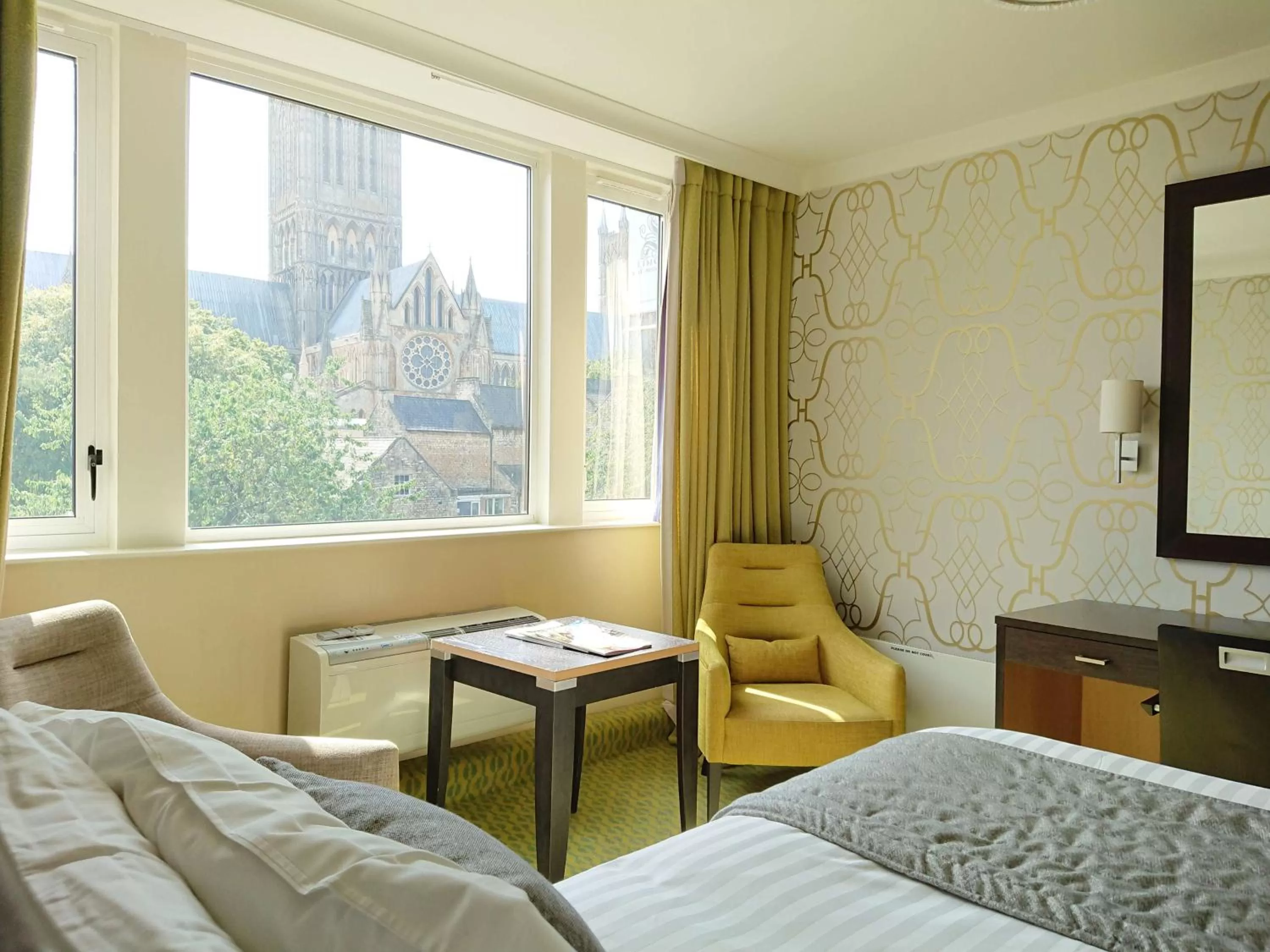 Superior Double Room in The Lincoln Hotel