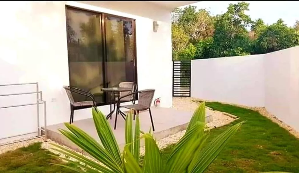 Apartment with Terrace in Positano Alona Beach Panglao