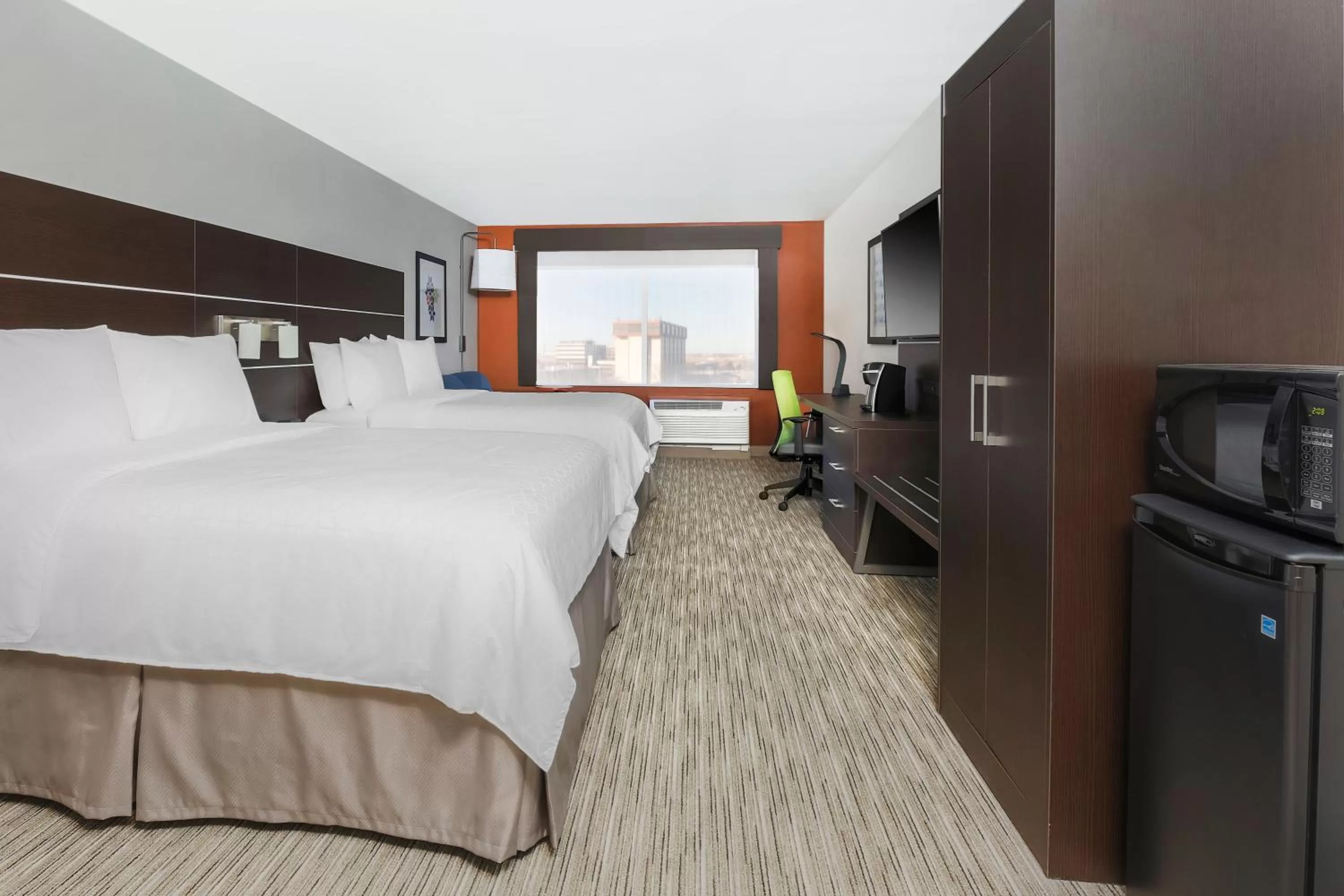 Holiday Inn Express & Suites Chicago O'Hare Airport by IHG