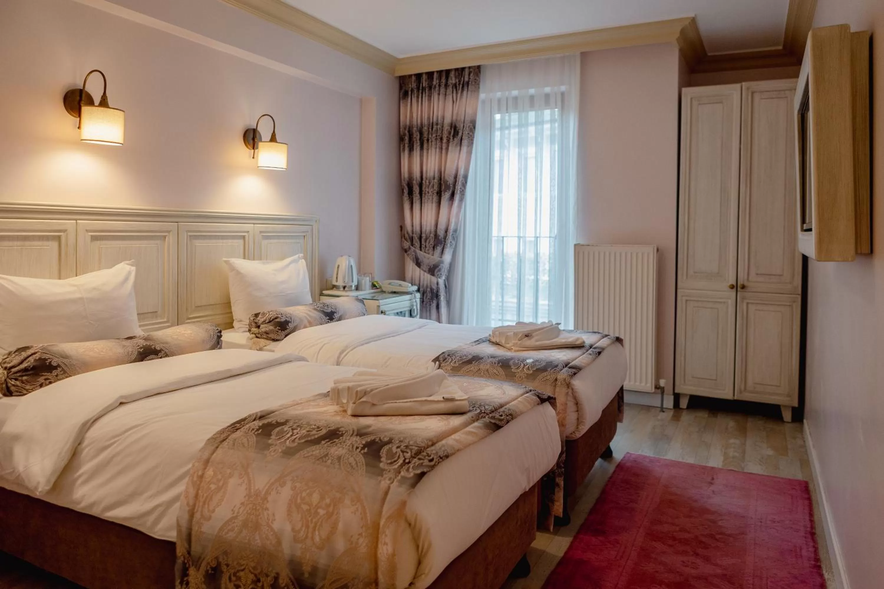 Twin Room with Private Bathroom - single occupancy in Agora Guesthouse