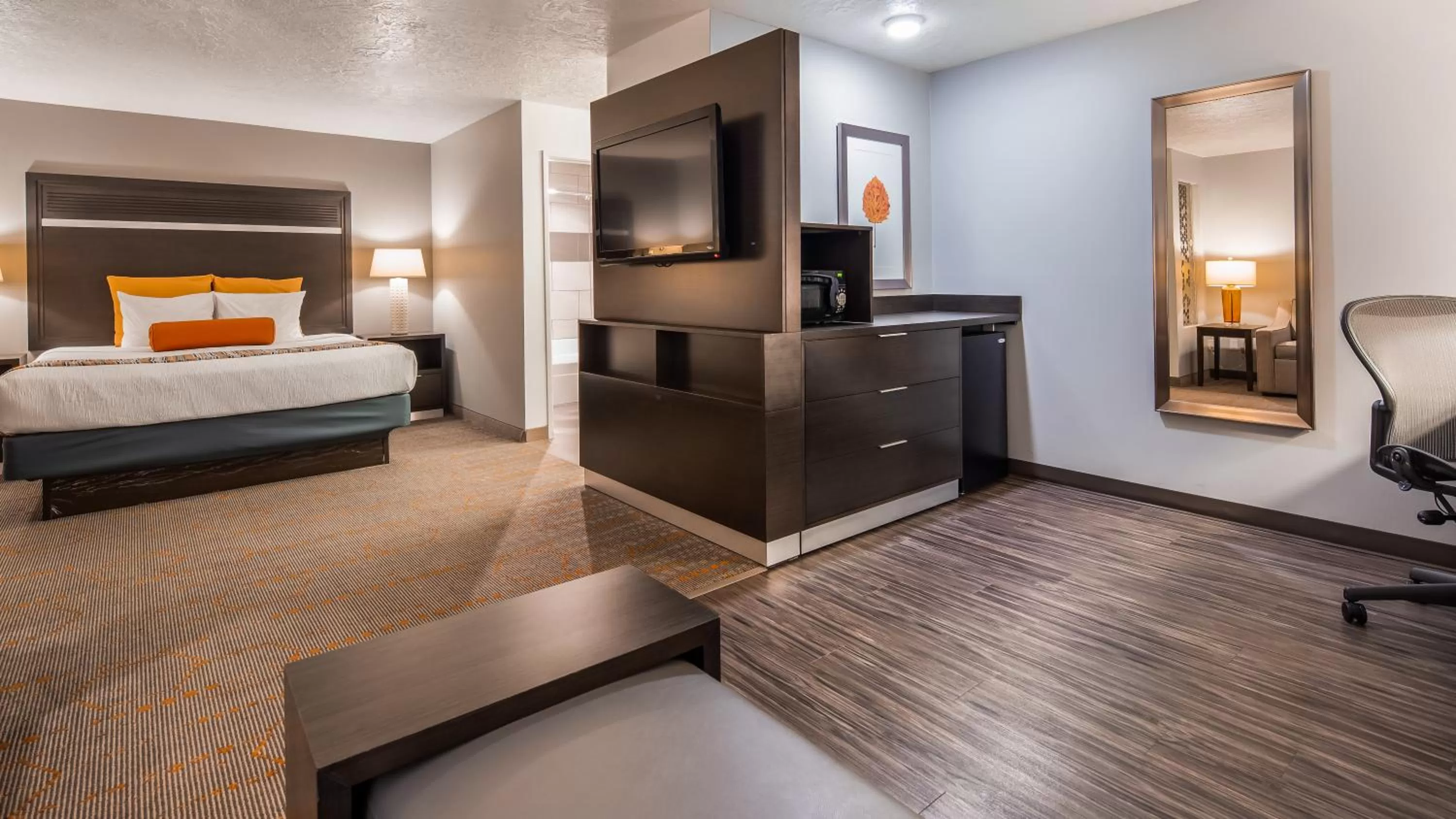 King Suite with Two King Beds - Non-Smoking - Not Pet Friendly in Best Western Corvallis