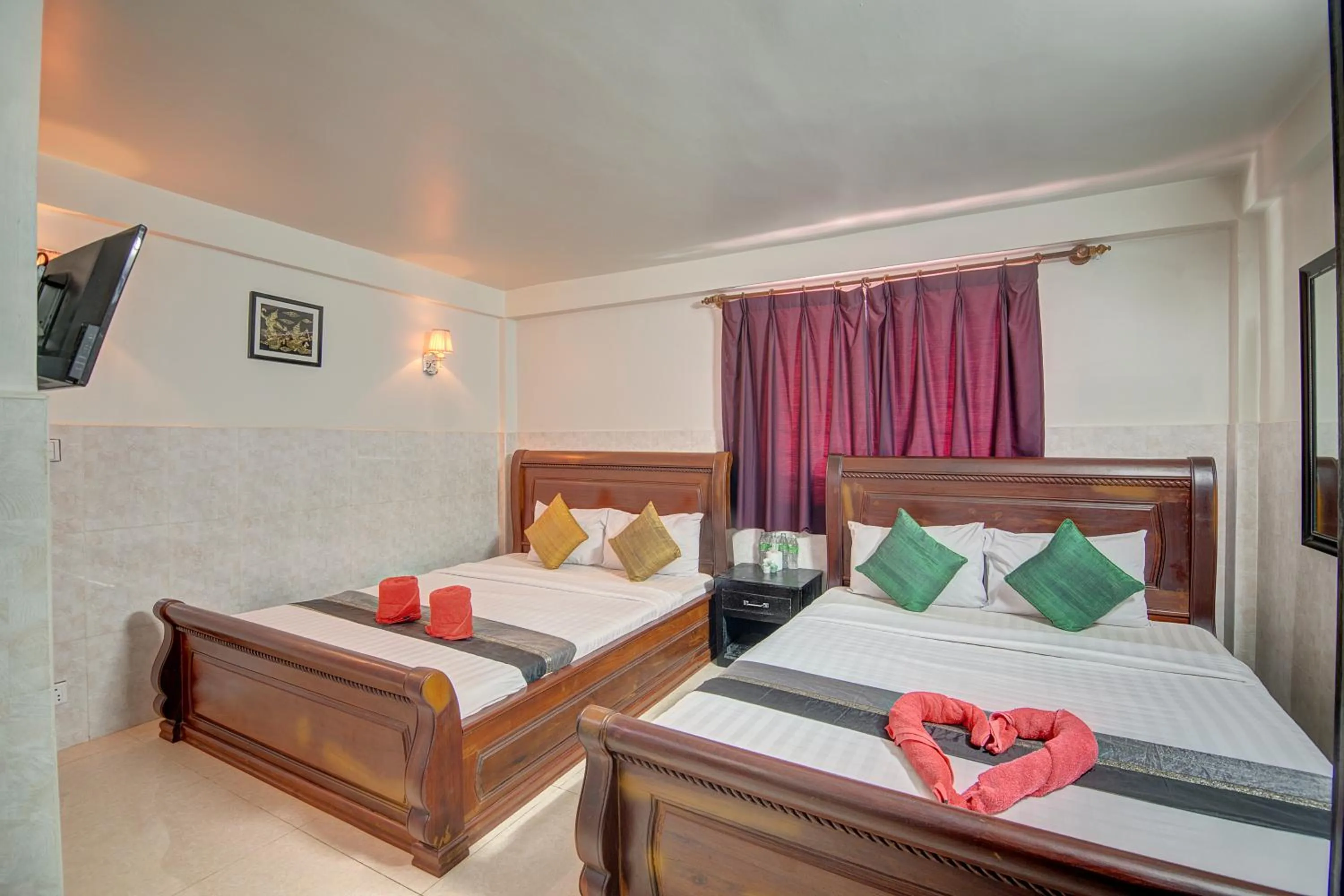 Deluxe Family Room - Free Pick Up in Siem Reap Pub Hostel