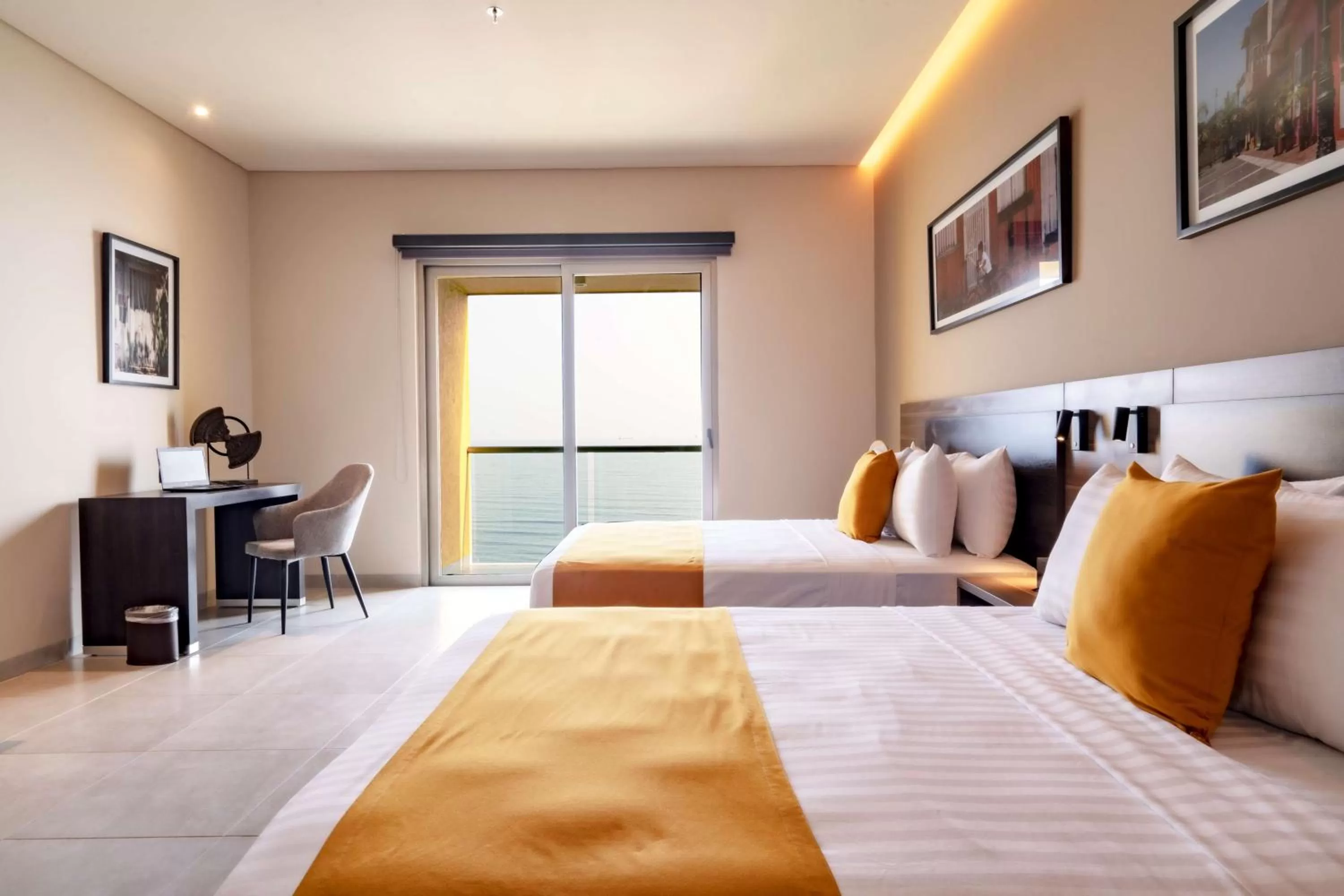 Queen Room with Two Queen Beds and Ocean View in Best Western Plus Riviera Veracruz