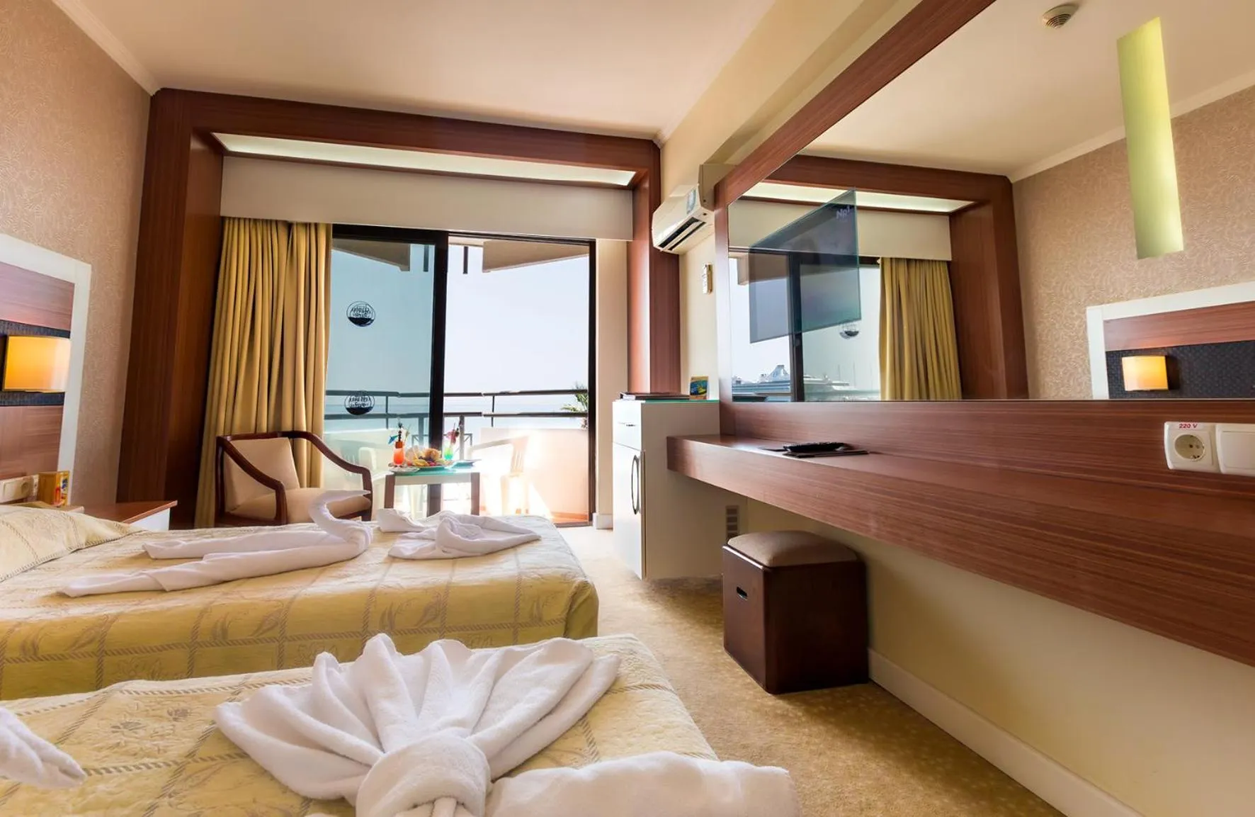 Double or Twin Room with Side Sea View in Derici Hotel