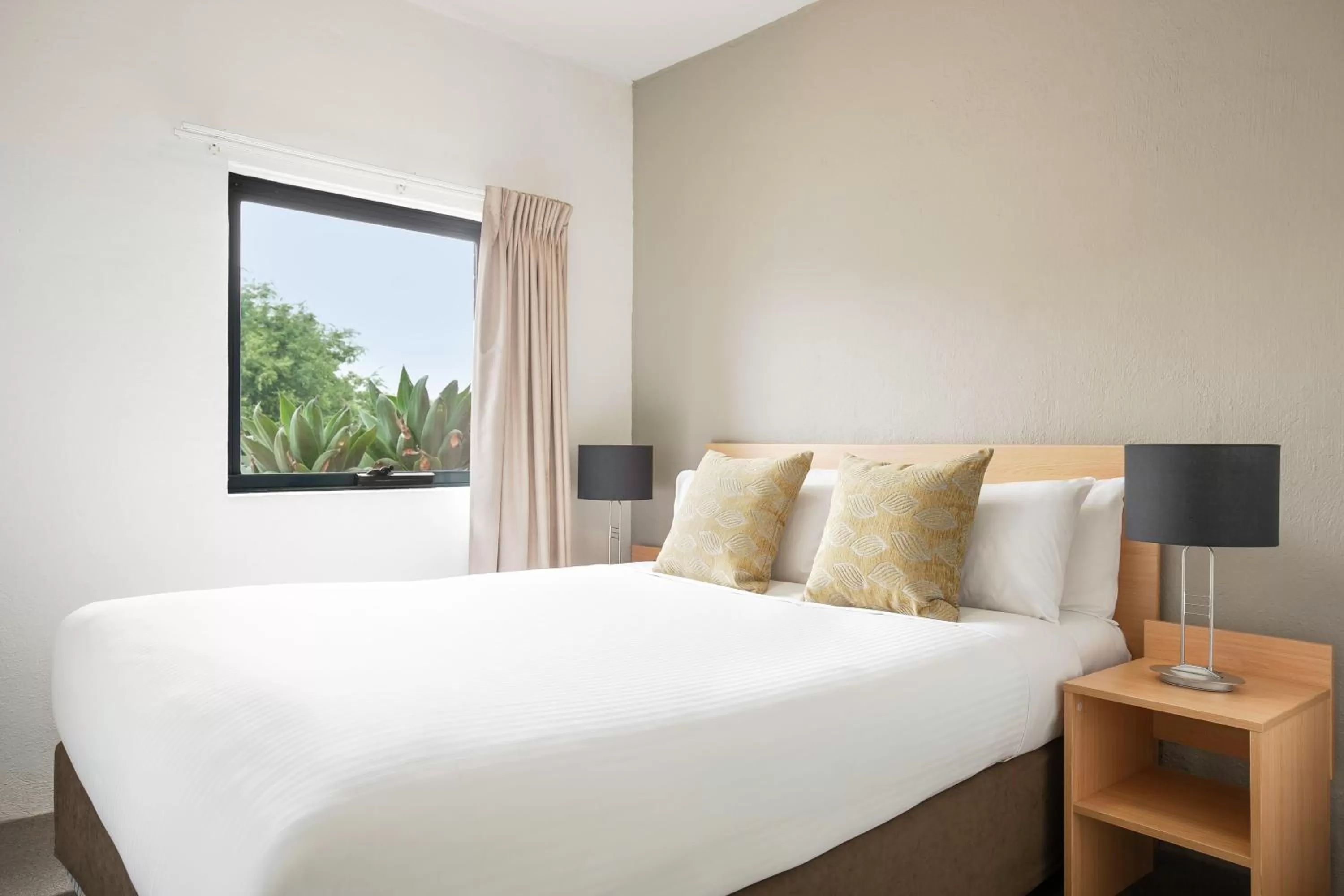 One-Bedroom Apartment in BreakFree Adelaide