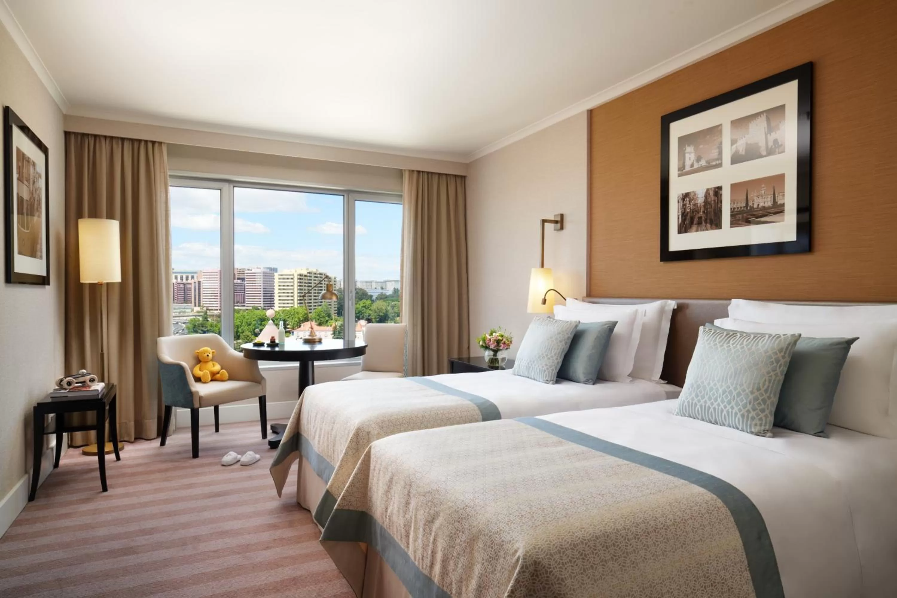 Deluxe Family Room in Corinthia Lisbon