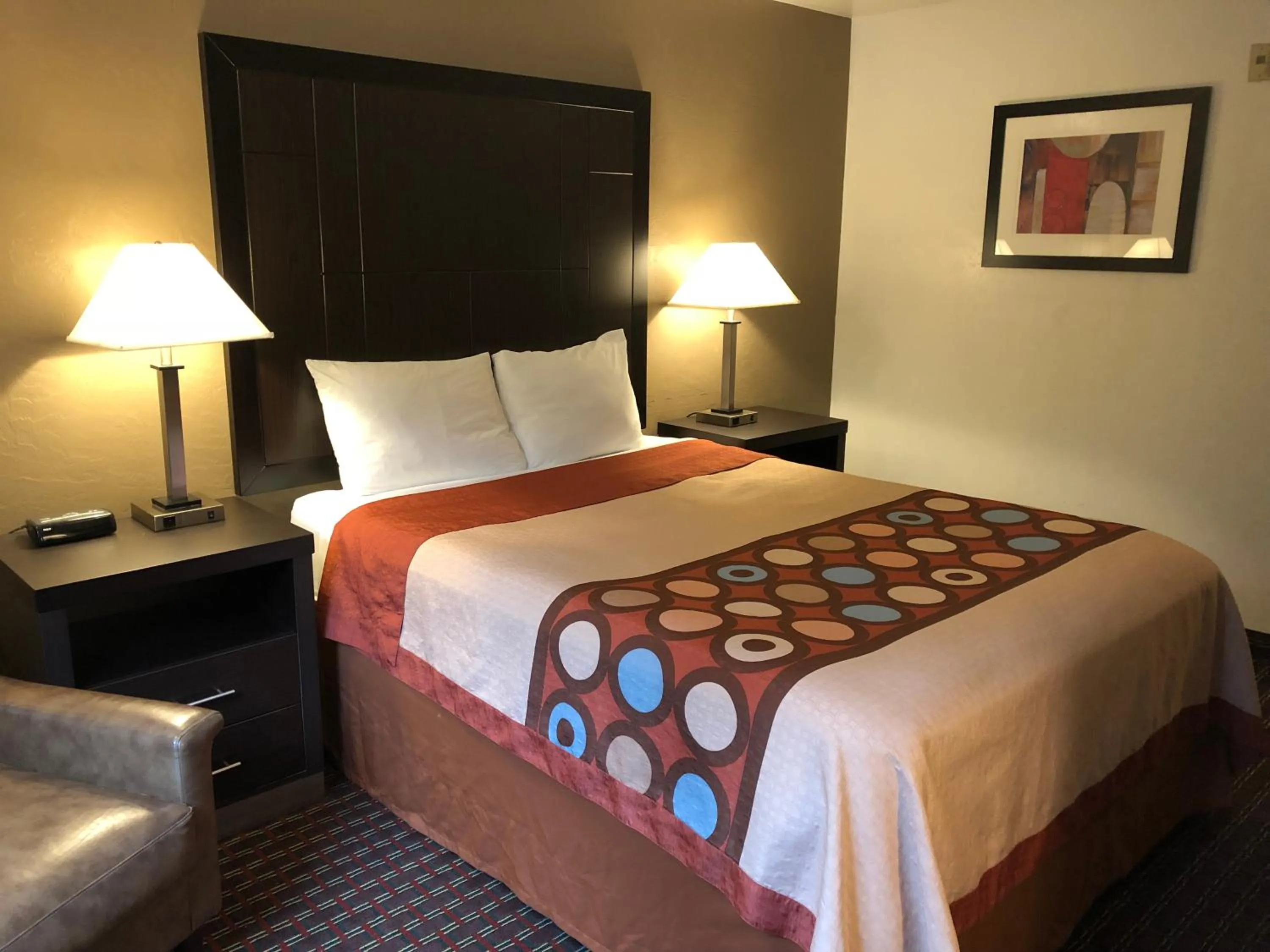 Queen Room - Non-Smoking in Super 8 by Wyndham Lacey Olympia Area