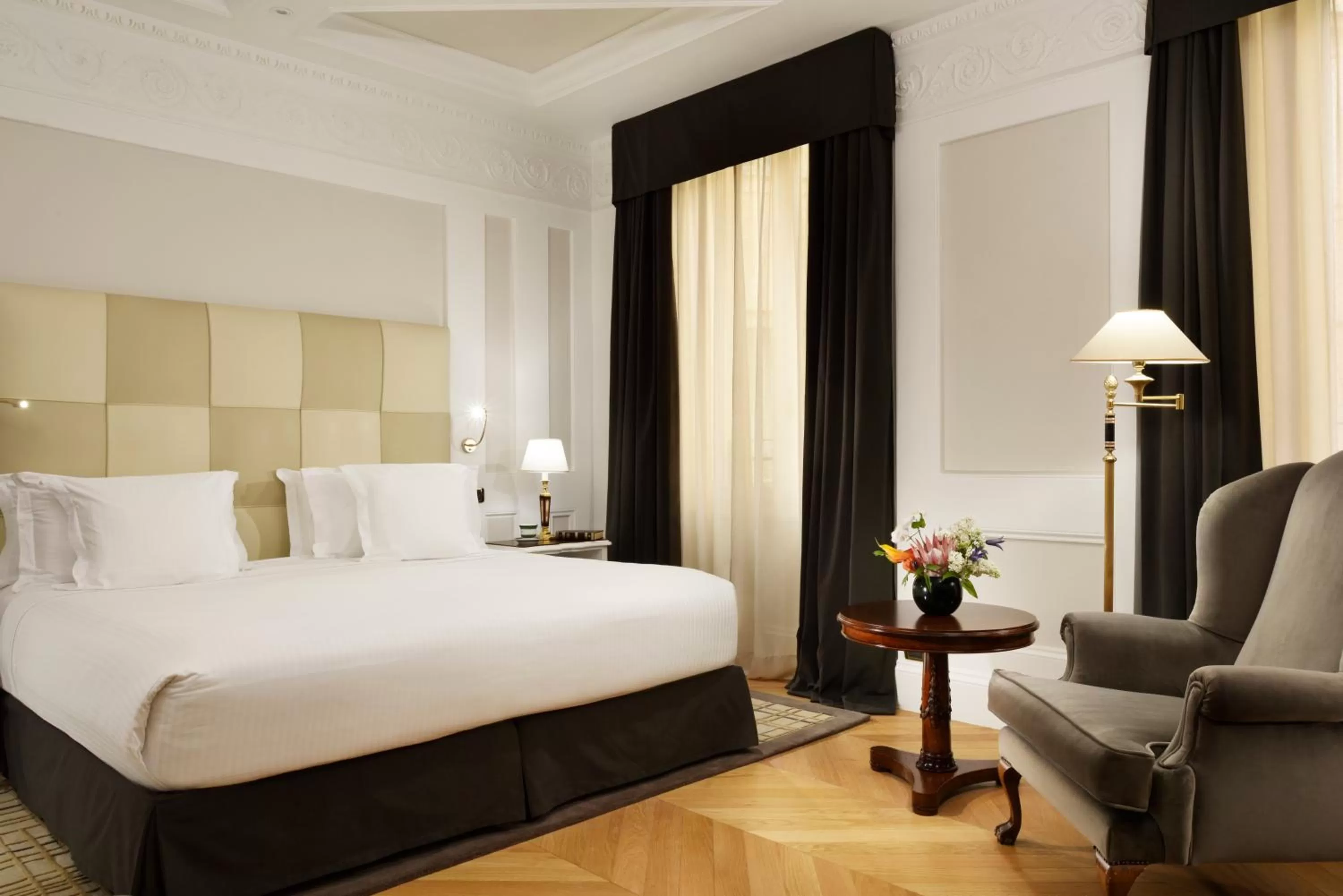 Junior Suite Deluxe in Hotel Splendide Royal - The Leading Hotels of the World