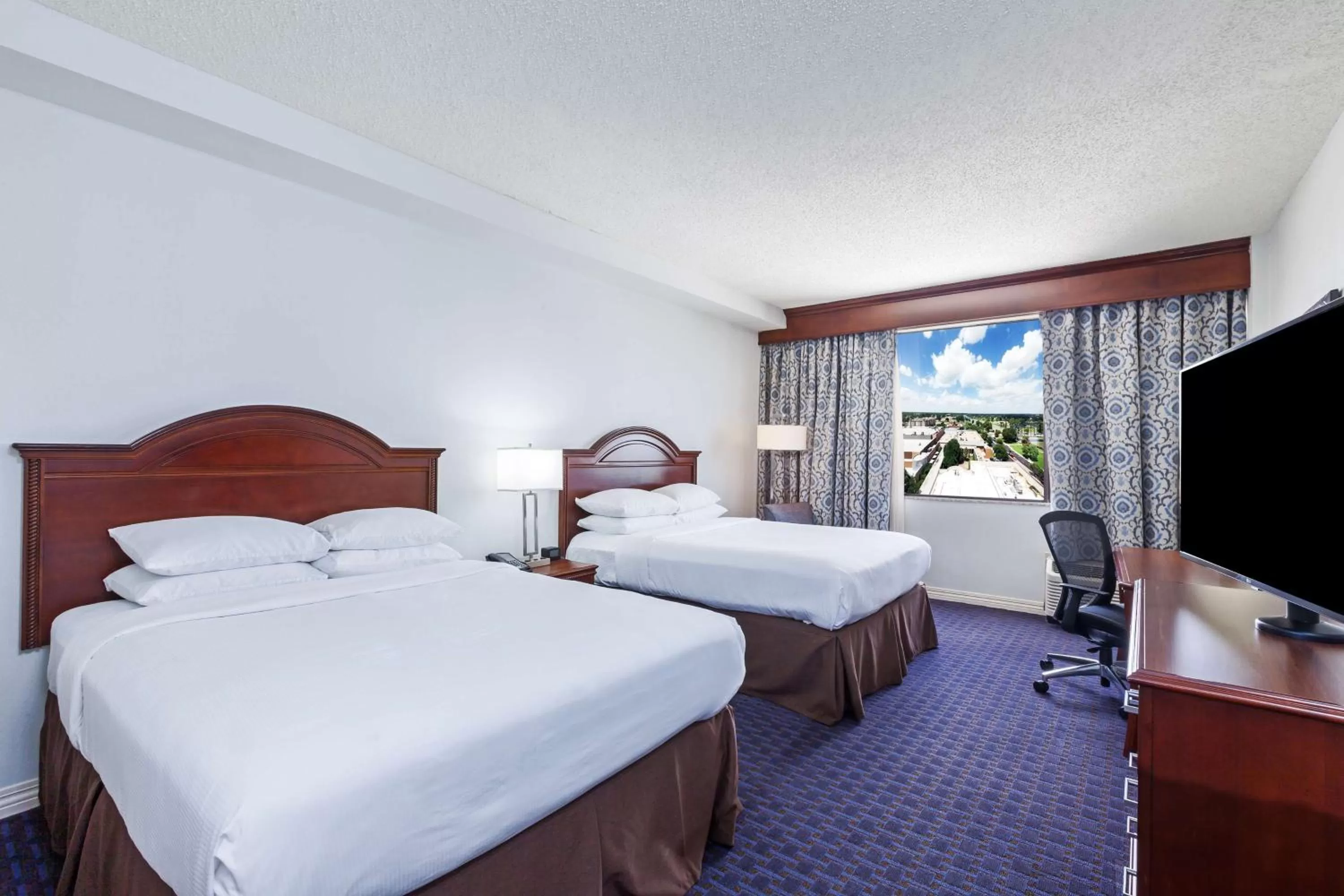 Deluxe Queen Room with Two Queen Beds in Hilton Waco