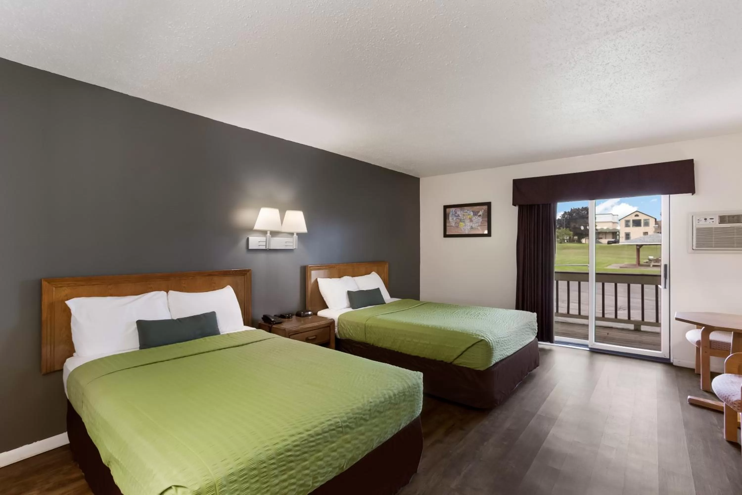 Double Room with Two Double Beds - Non-Smoking in Malone Inn