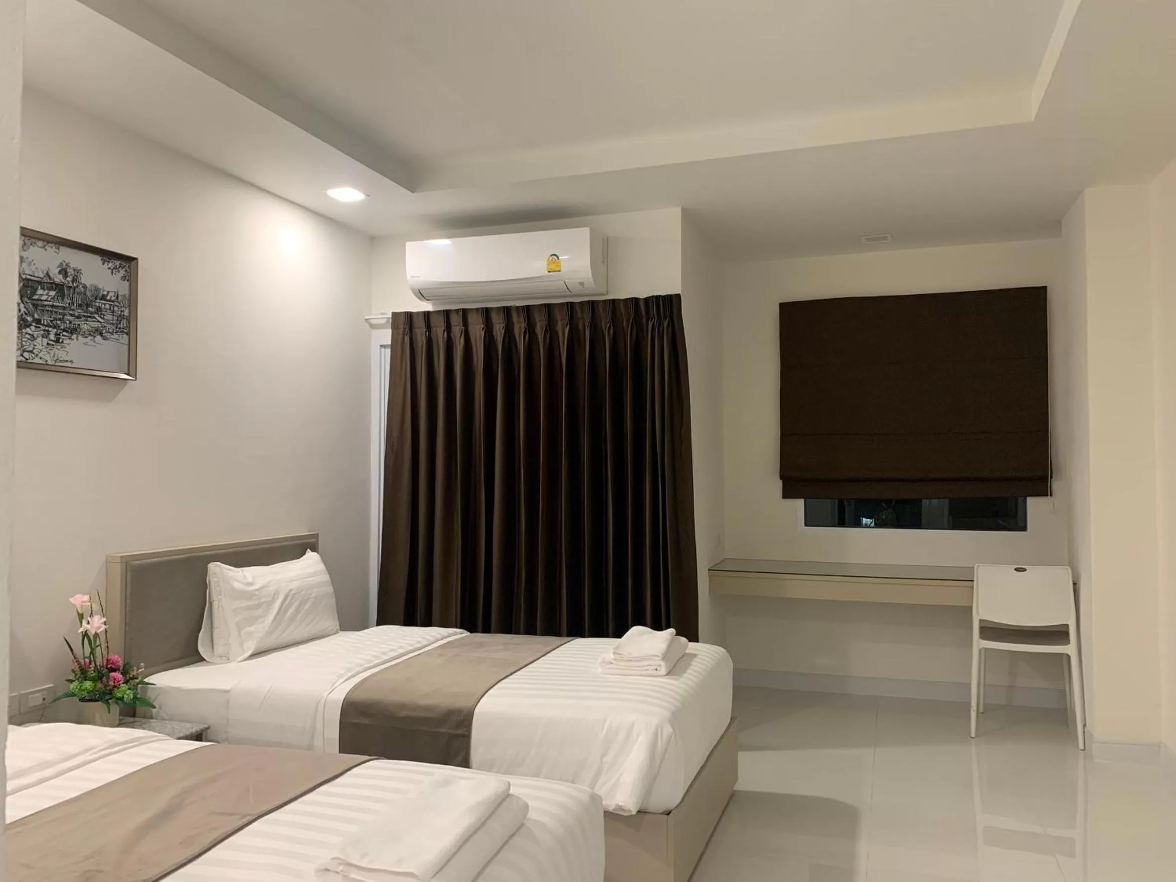 Twin Room in Icare Residence & Hotel
