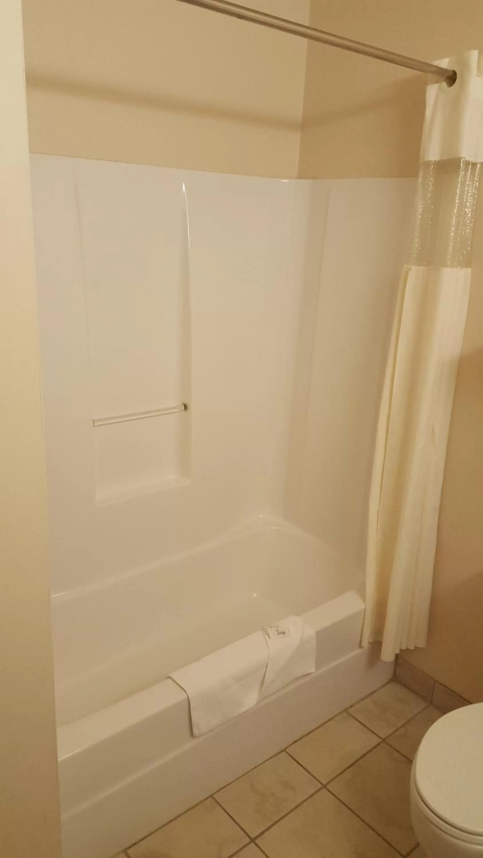 Budget Double Room in The Rutledge Inn