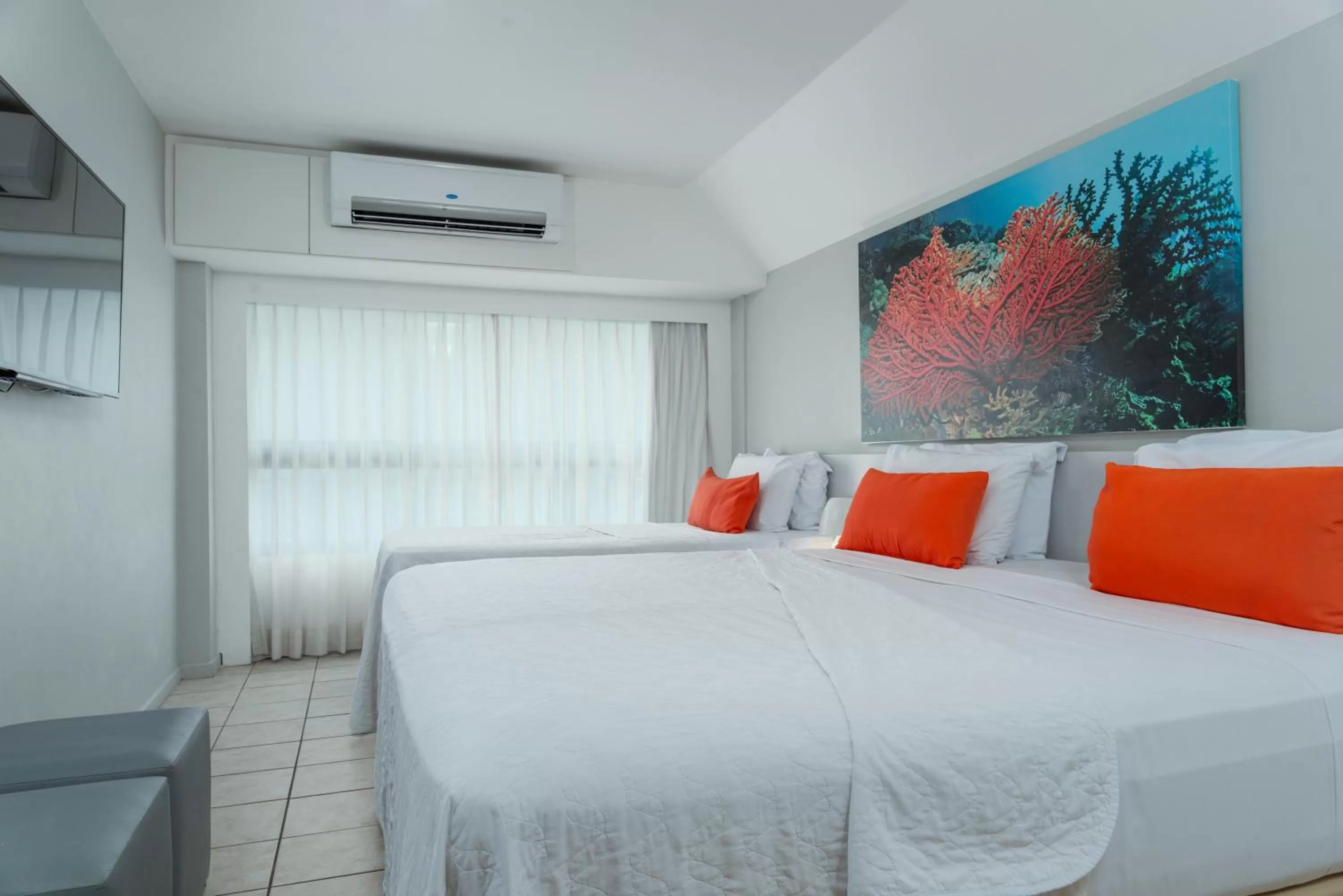 Standard Triple Room (3 Adults + 1 Child) in Hotel Ponta Verde Maceió