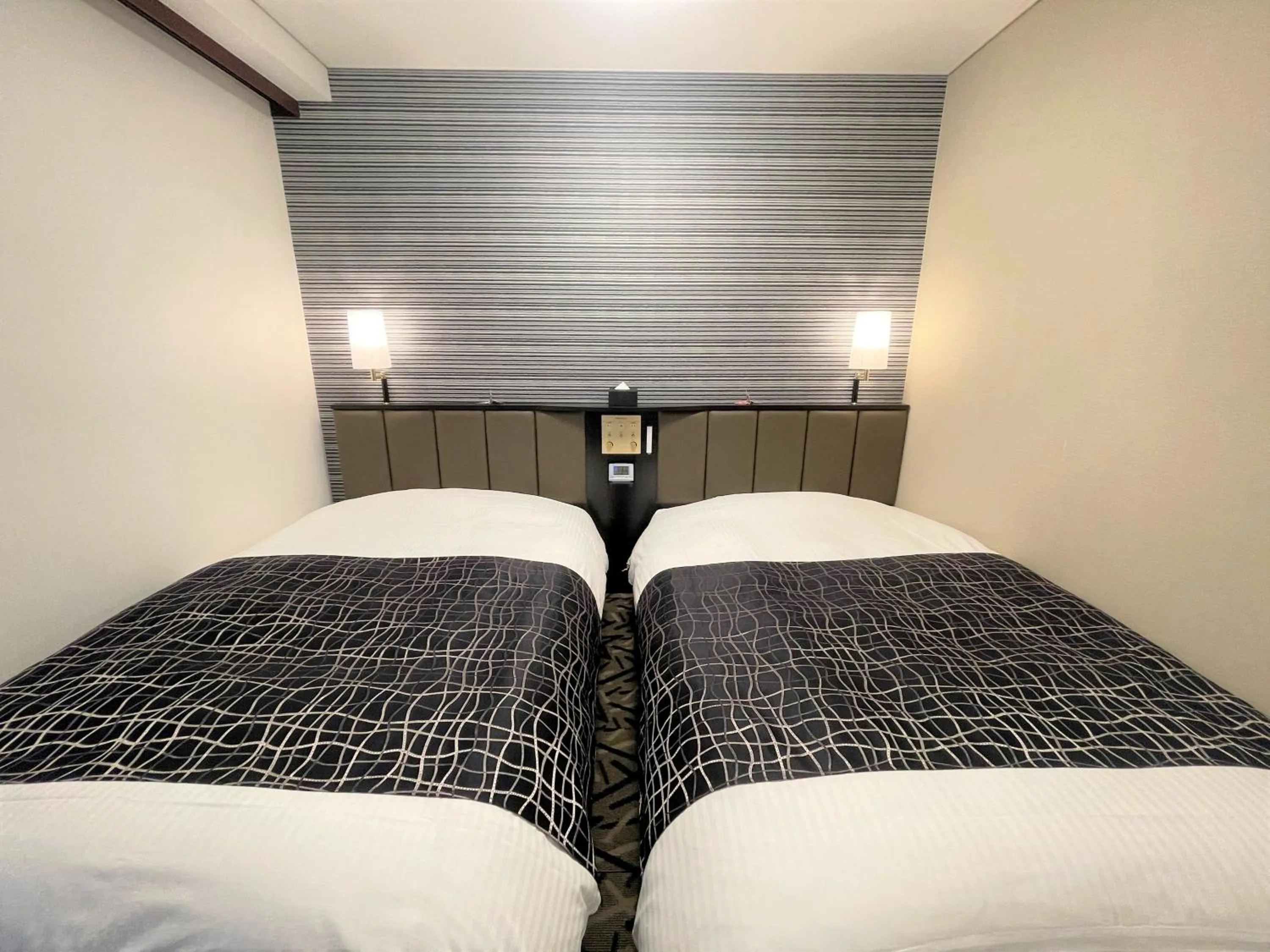 Standard Twin Room - Non-Smoking in APA Hotel Hachioji Eki Nishi