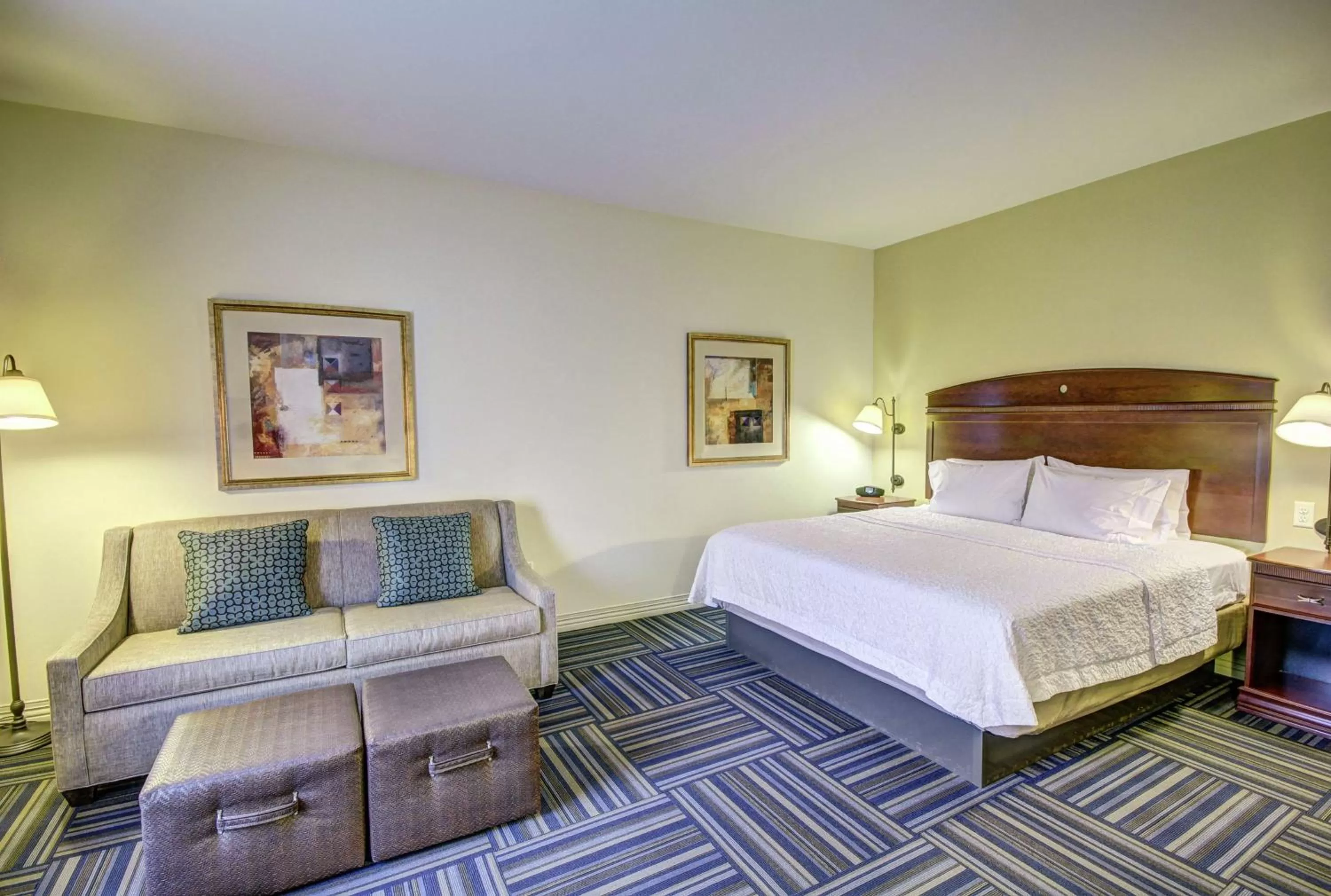 King Room with Sofa Bed and Study - Non-Smoking in Hampton Inn and Suites Alexandria