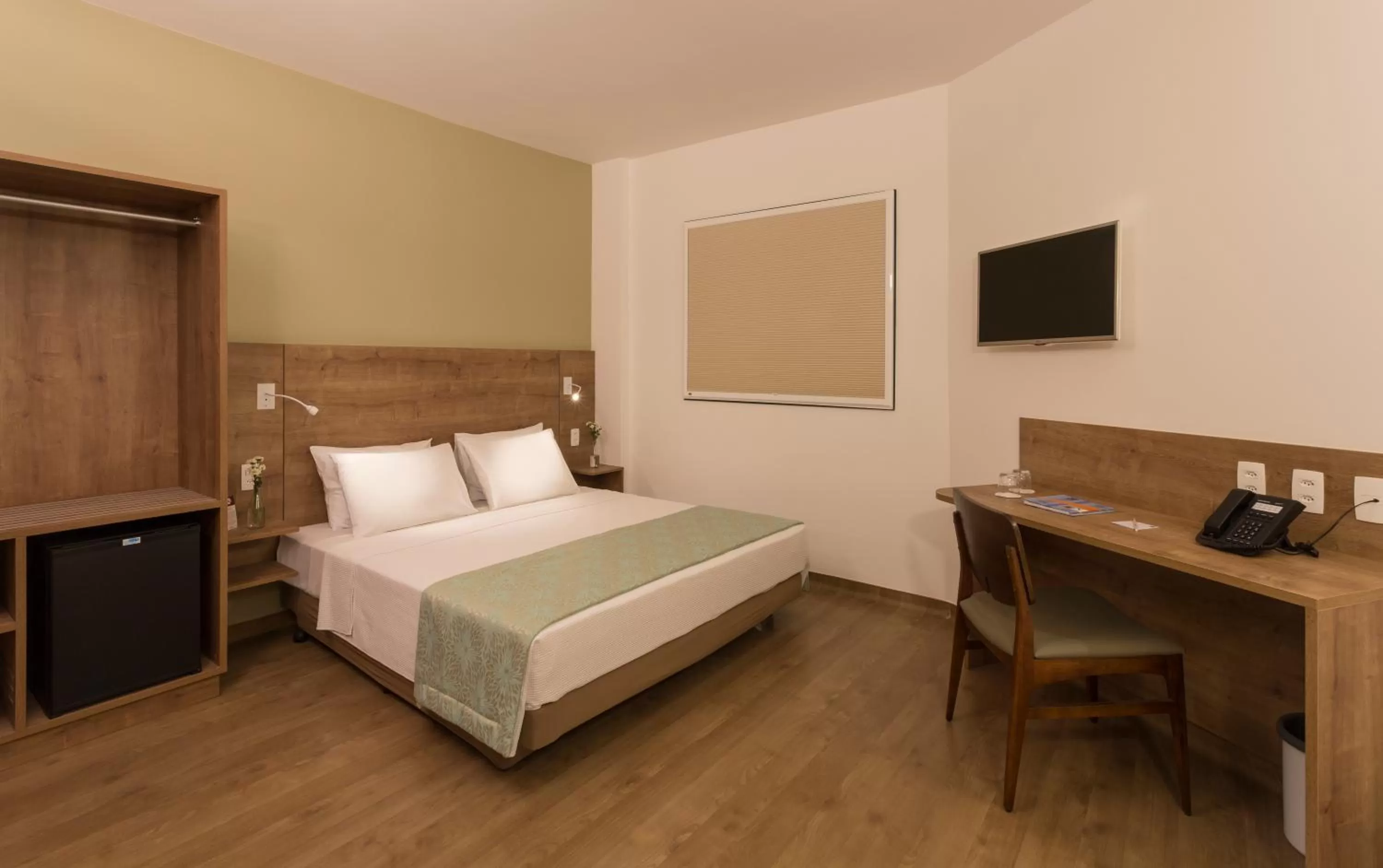 Family Room - single occupancy in Sleep Inn Praia do Canto