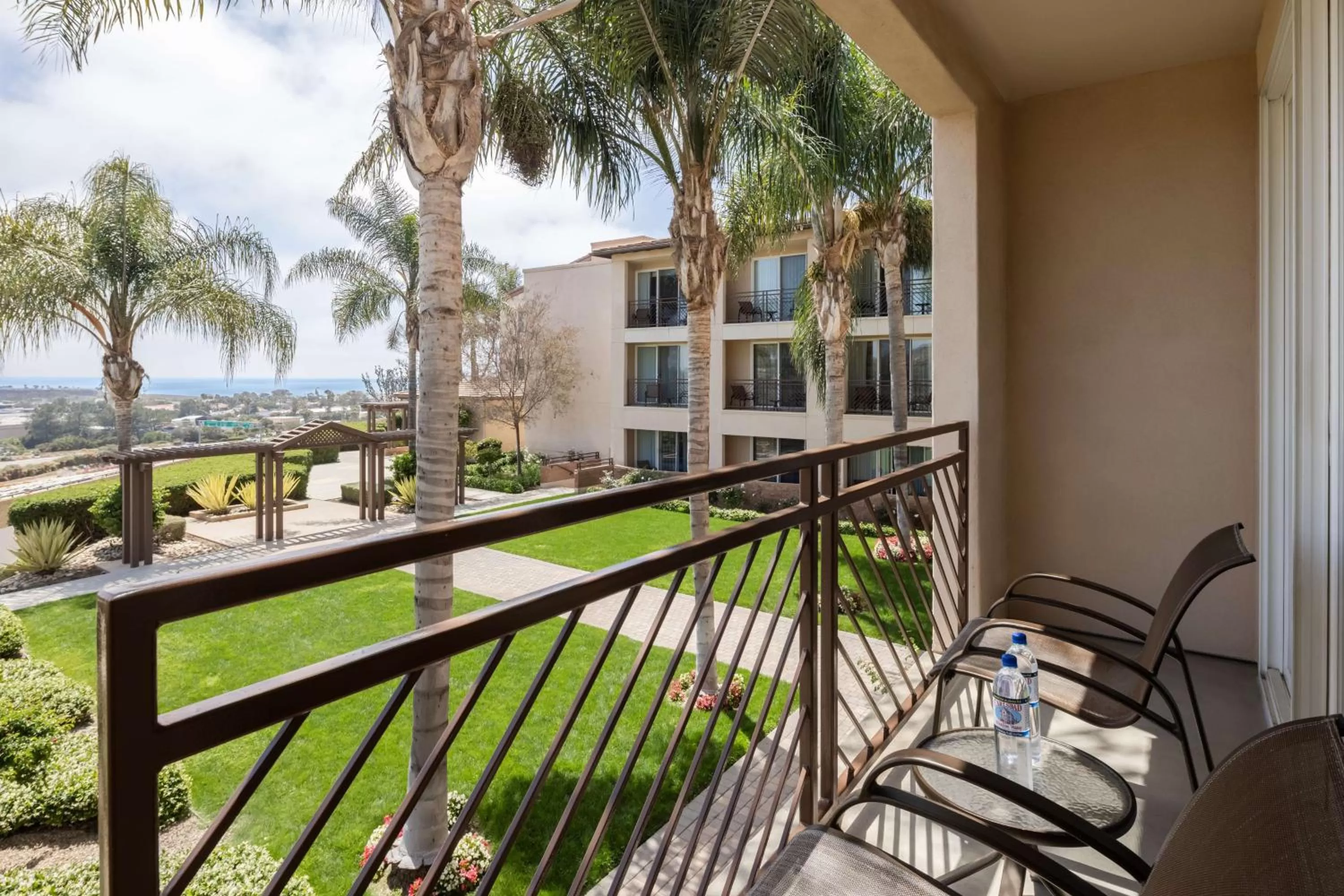 Premium King Room in The Cassara Carlsbad, Tapestry Collection By Hilton