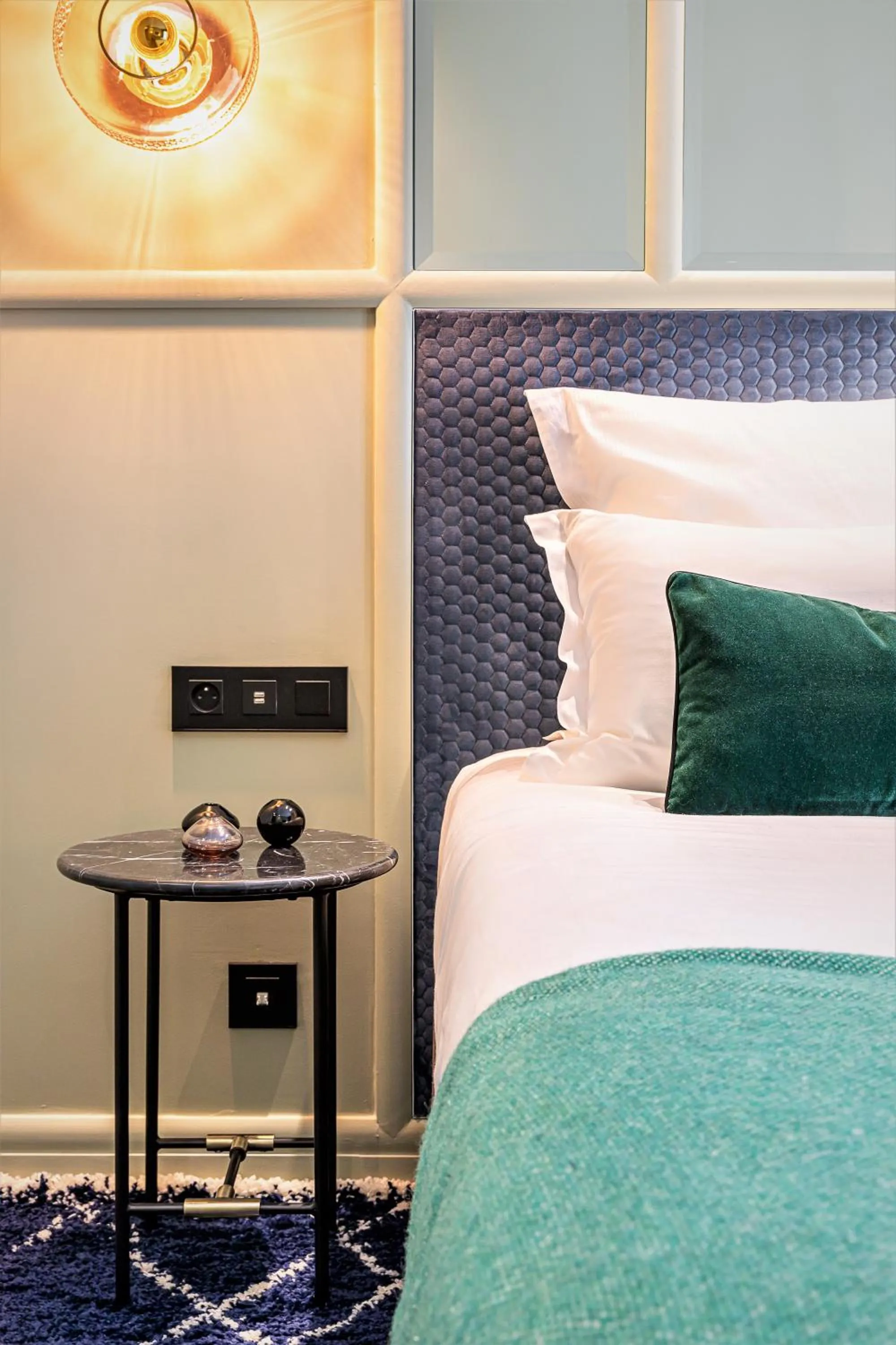 Bed in Hôtel Veryste & Spa Paris