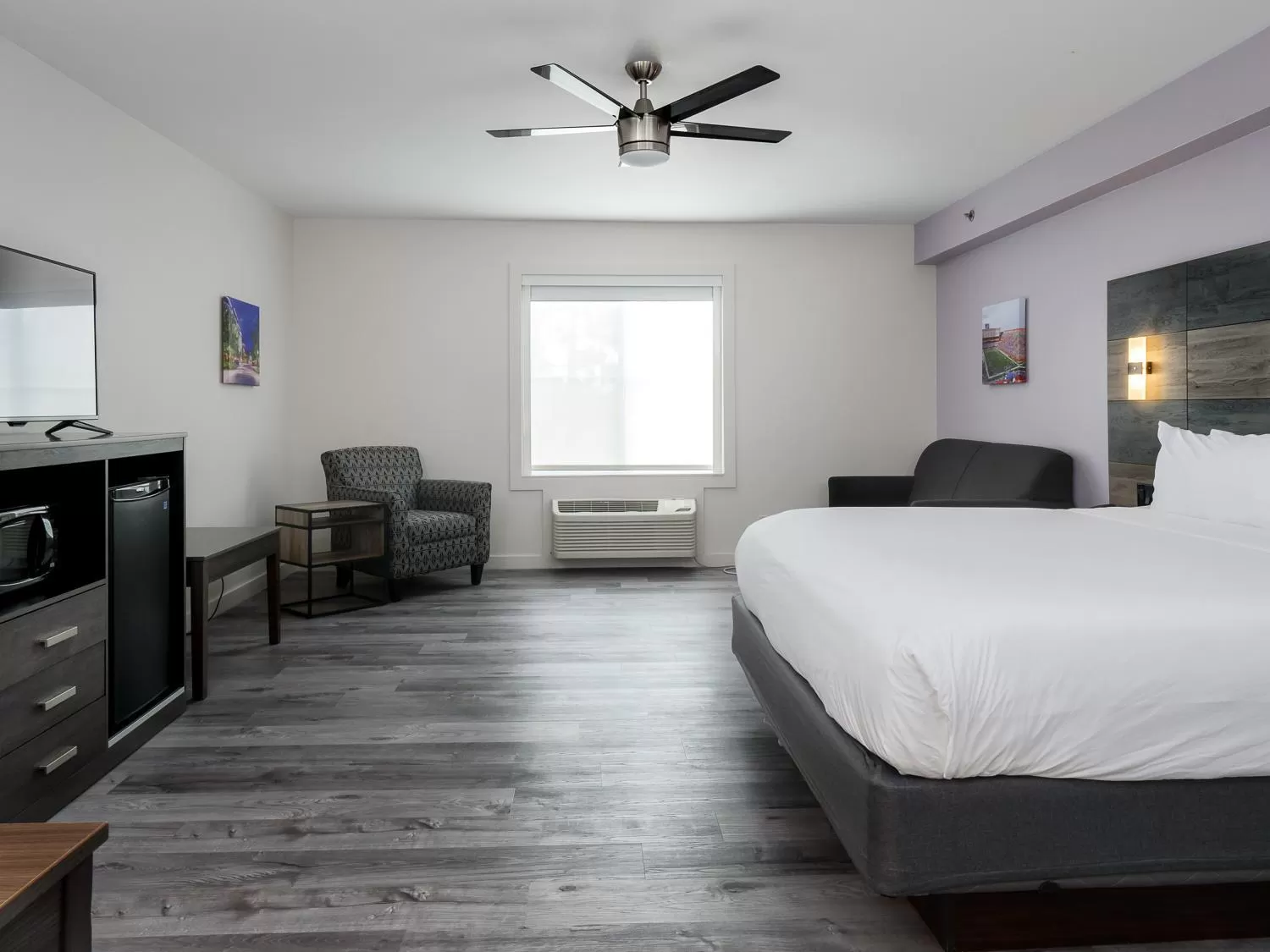 Deluxe King Room - Non-Smoking in HoM, A Trademark Collection Hotel