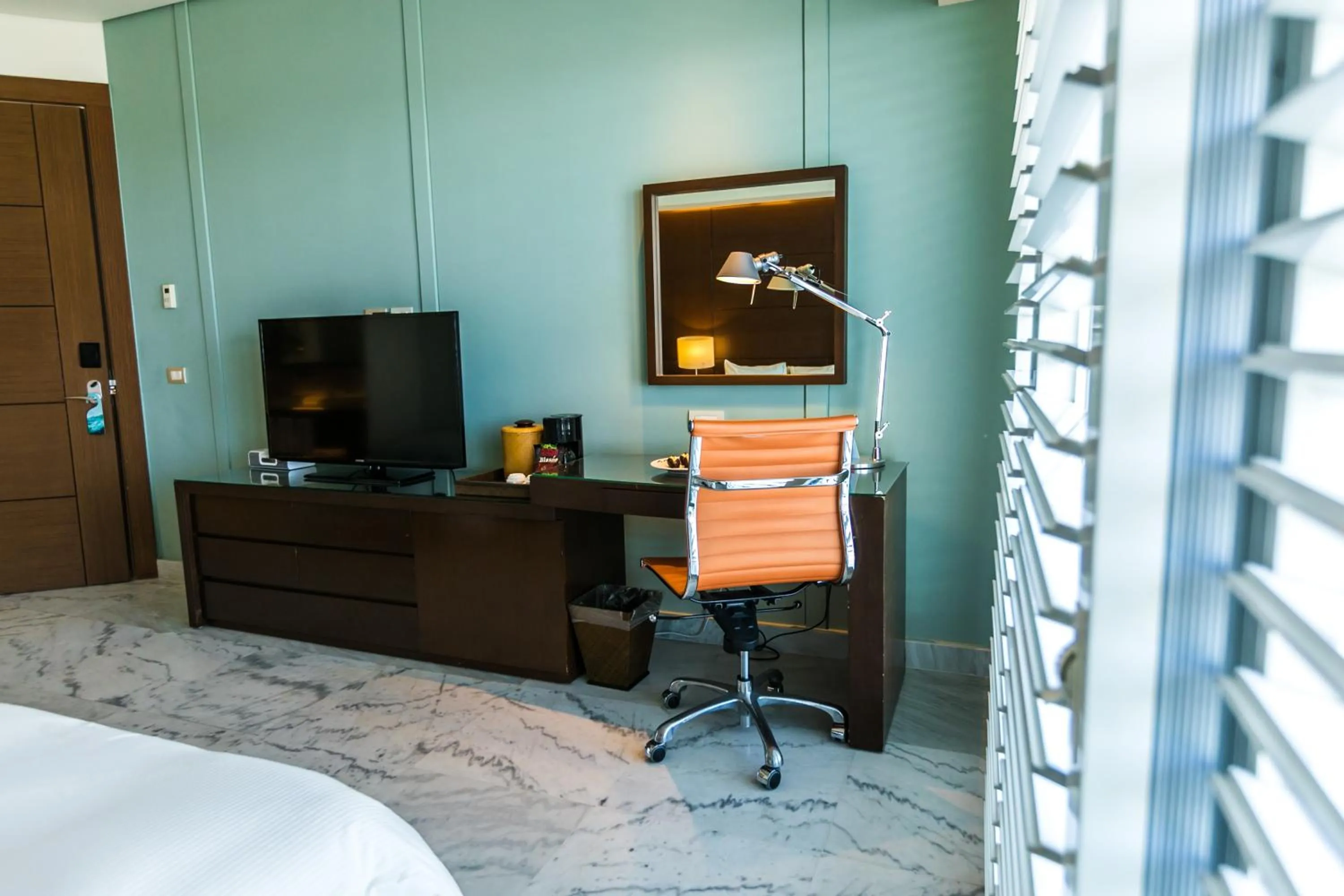 Club 89 King Size Bed Resort View in Palacio Mundo Imperial Riviera Diamante Acapulco