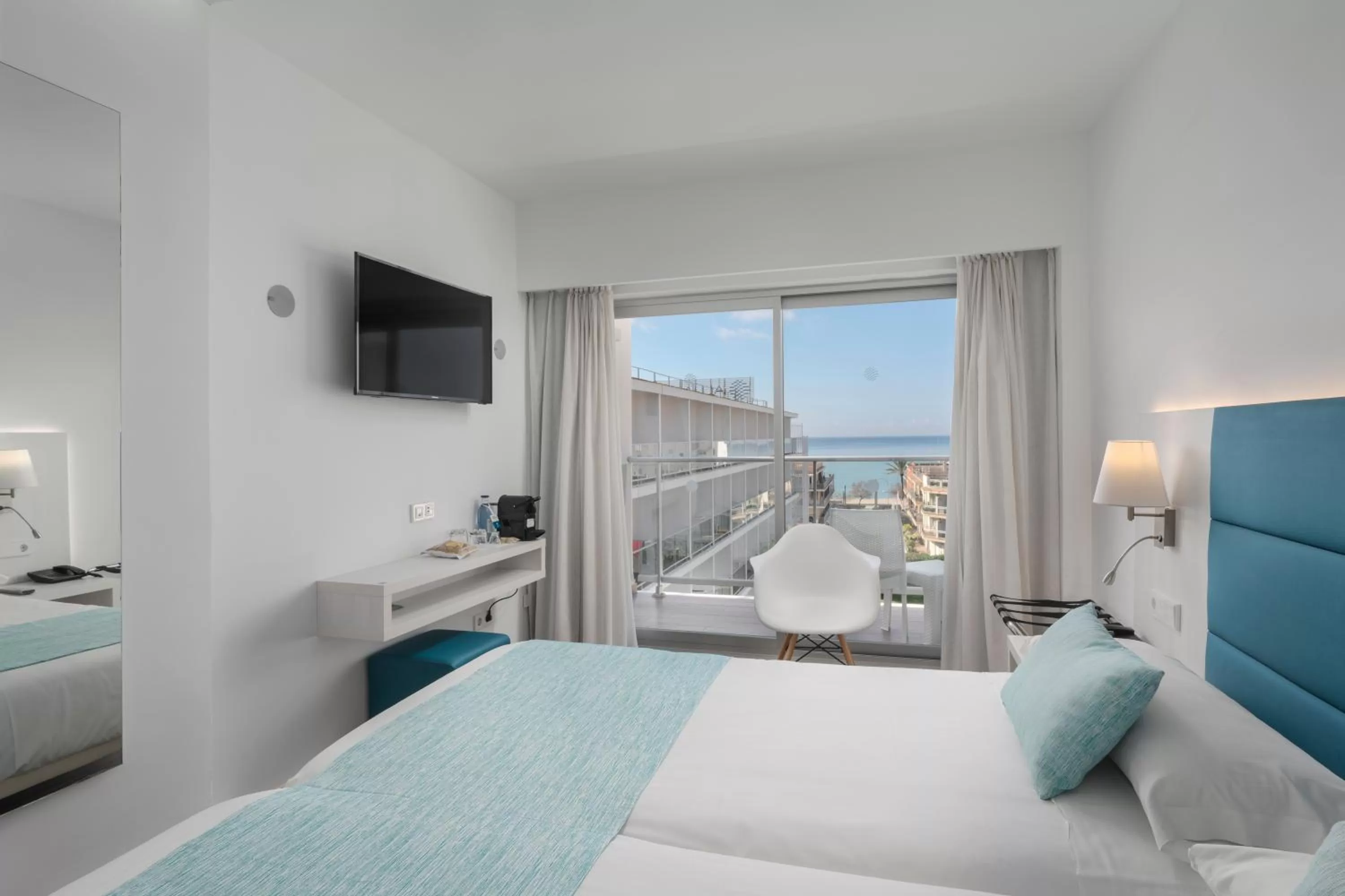 Superior Double Room with Sea View in Alua Leo