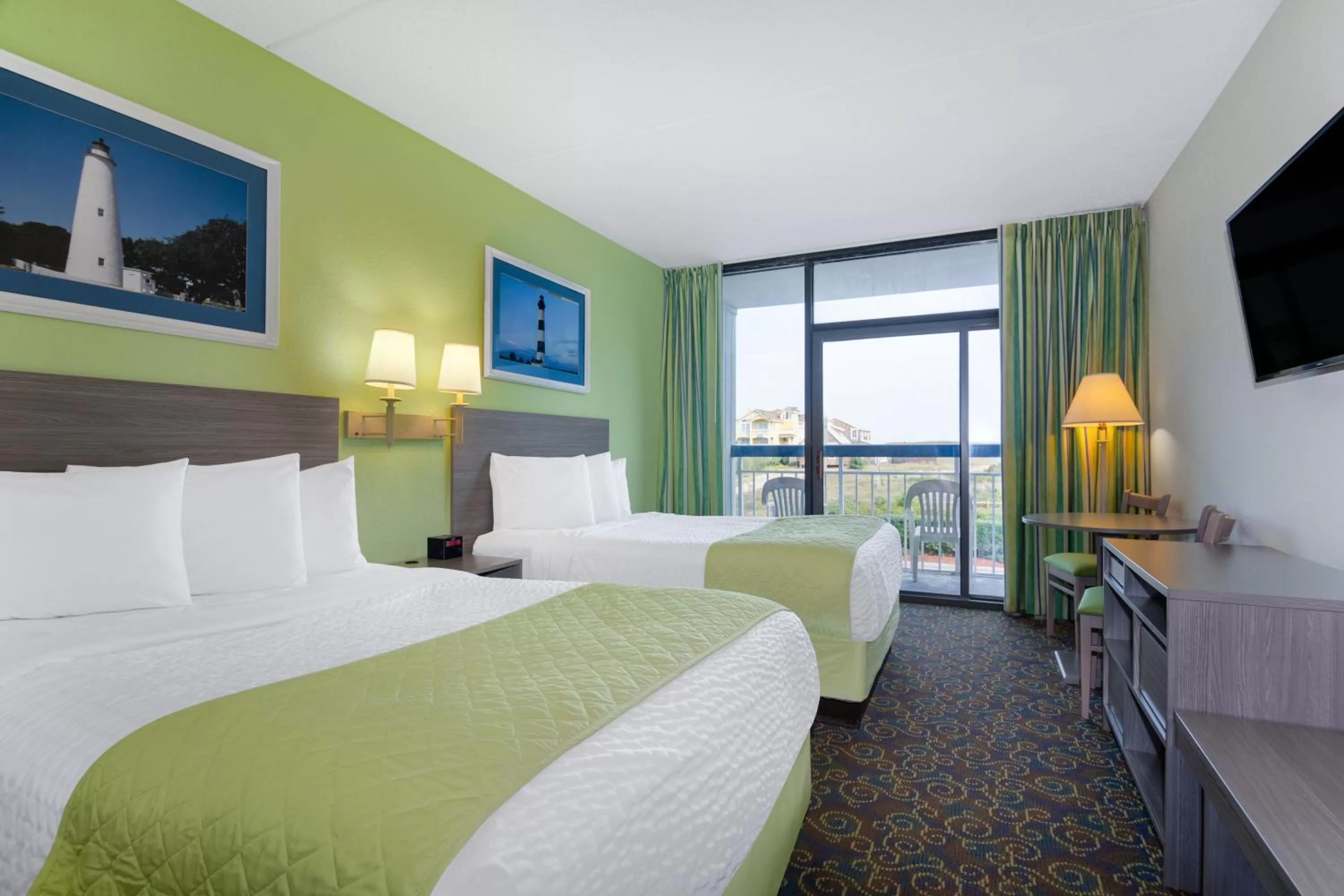 Standard Double Room with Two Double Beds with Street View - Non-Smoking in Travelodge by Wyndham Outer Banks/Kill Devil Hills