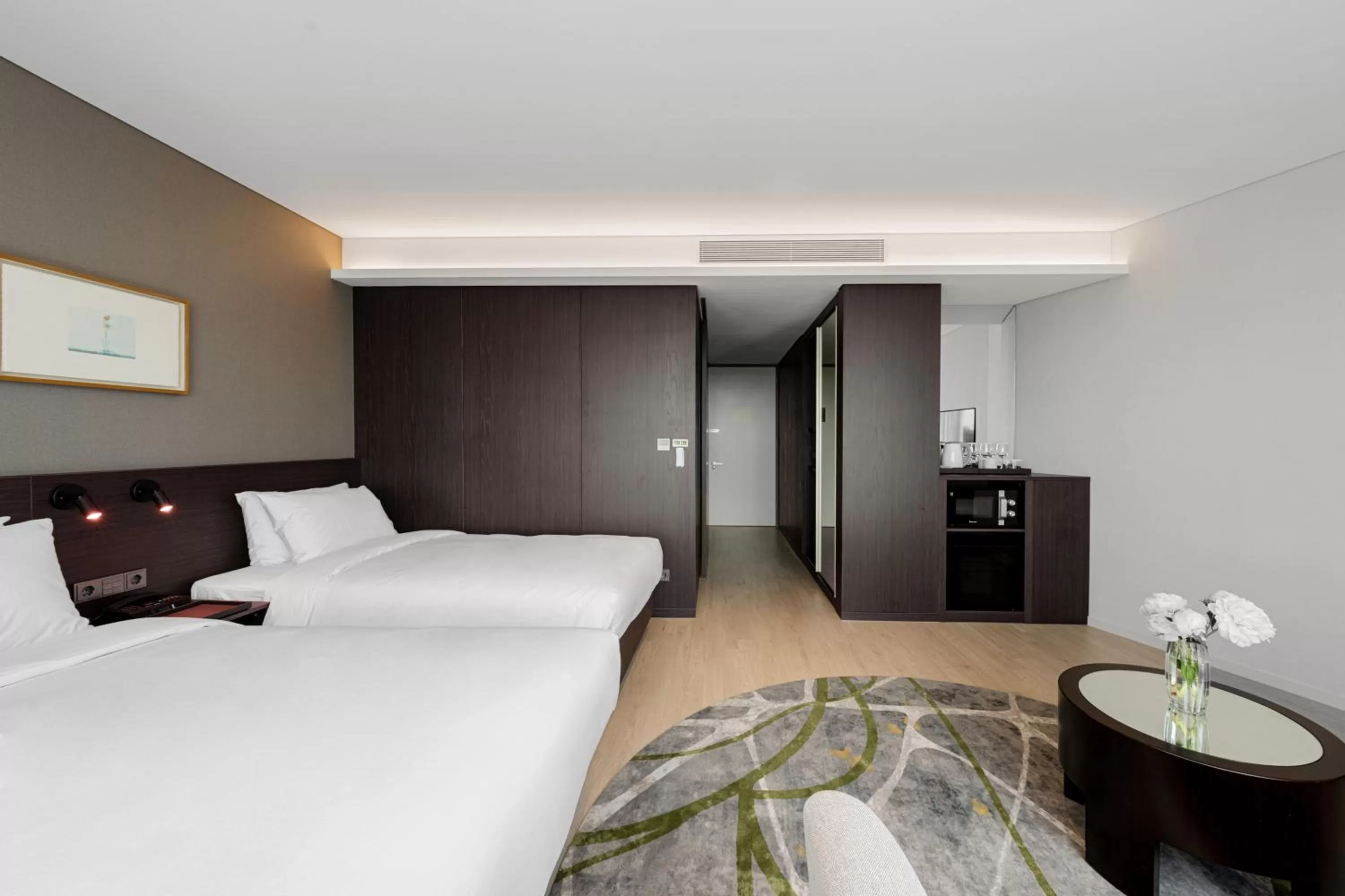 Junior Suite Family Twin in Nine Tree by Parnas Seoul Pangyo
