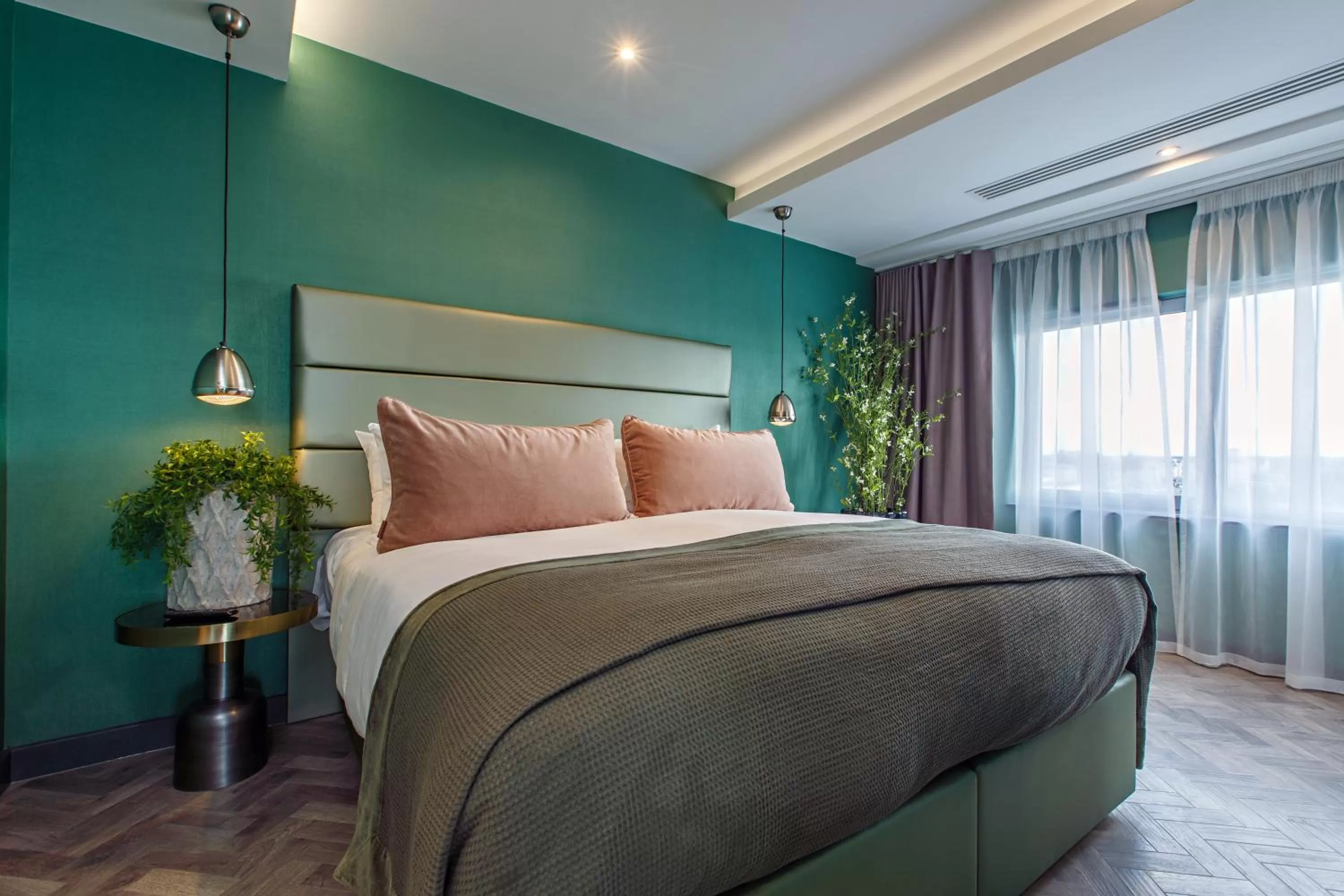 The Penthouse in Waterfront Southport Hotel