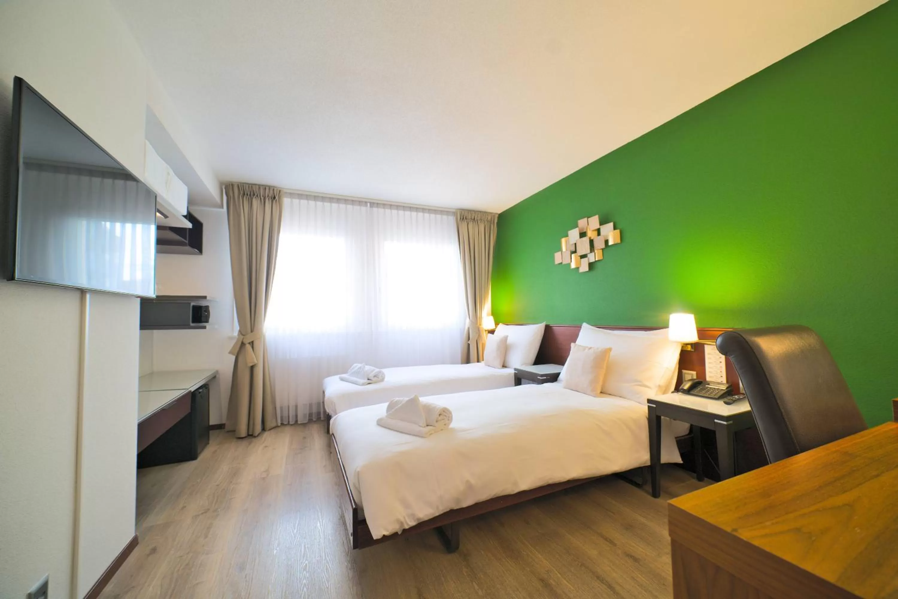 Standard Twin Room in Tulip Inn Beaulieu Lausanne