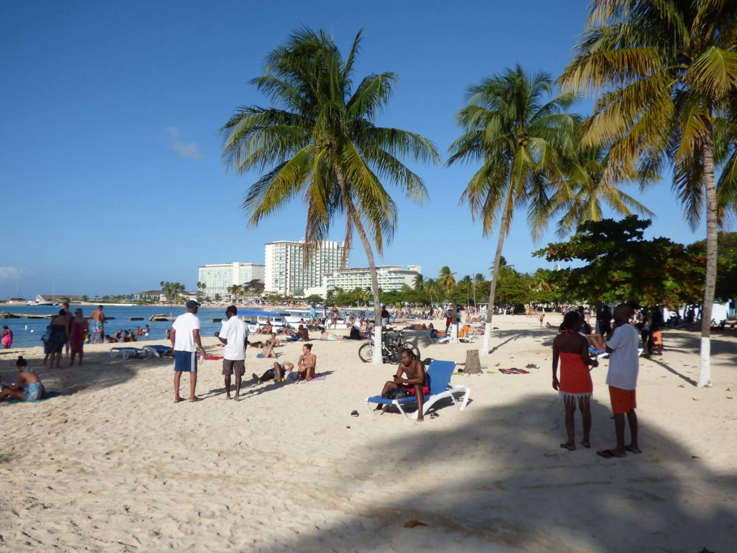 One-Bedroom Apartment in Beach One Bedroom Suite A20